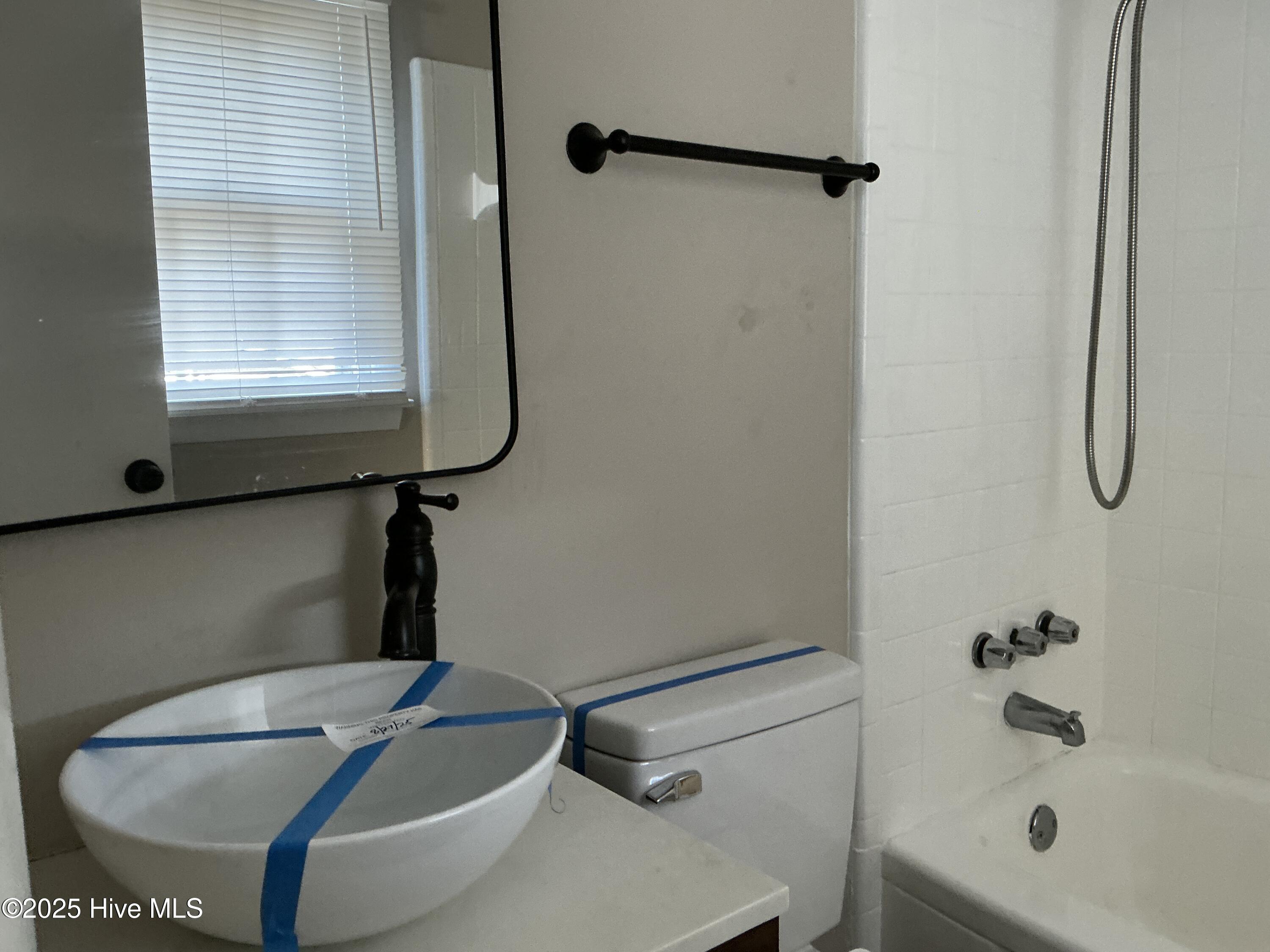 100537252 | Photo 17