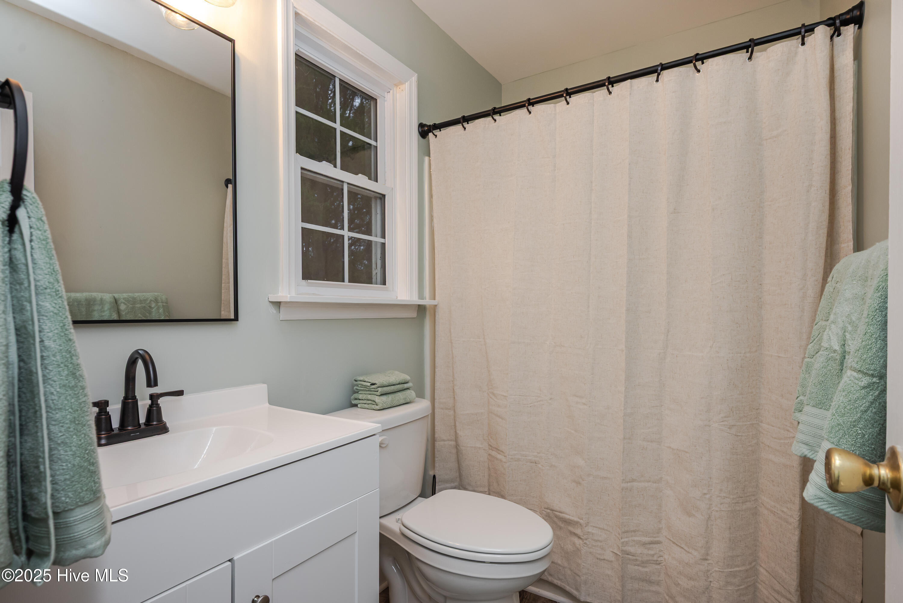 Full bath main level