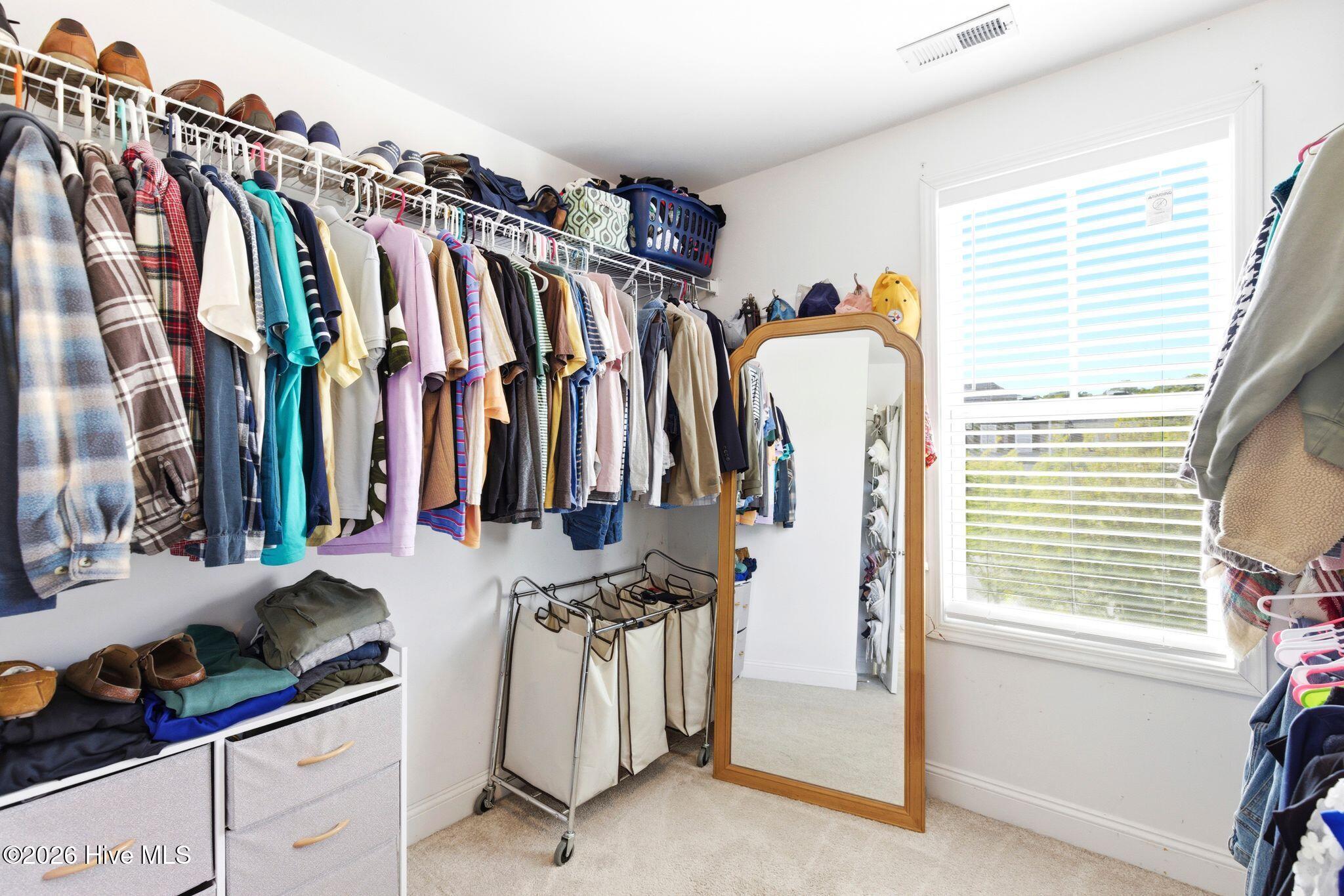 100566118 | Photo 44