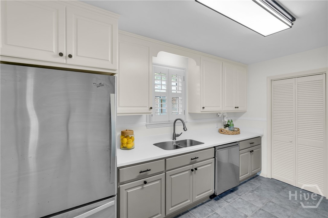 103 E 60th Street