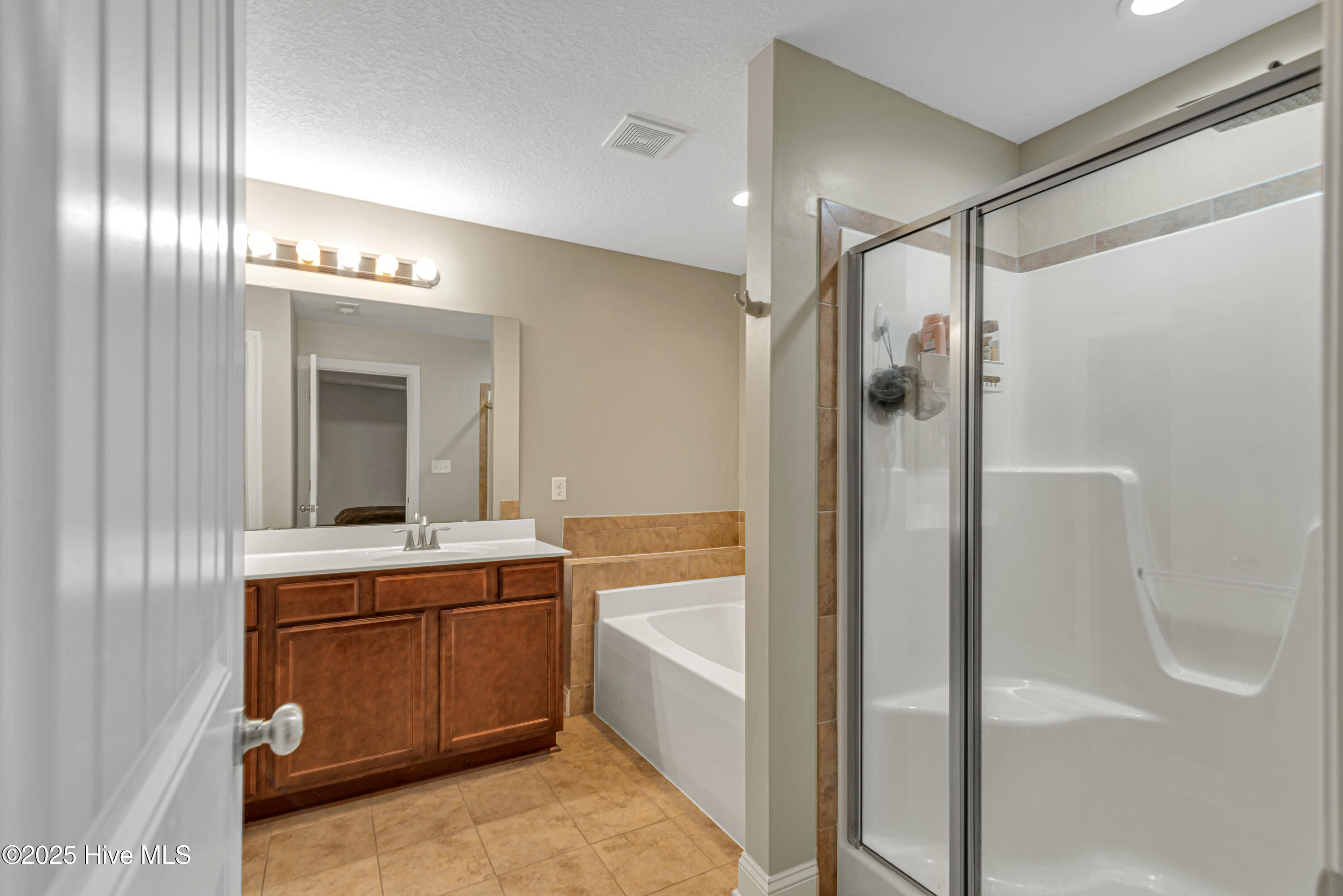 100545254 | Photo 29