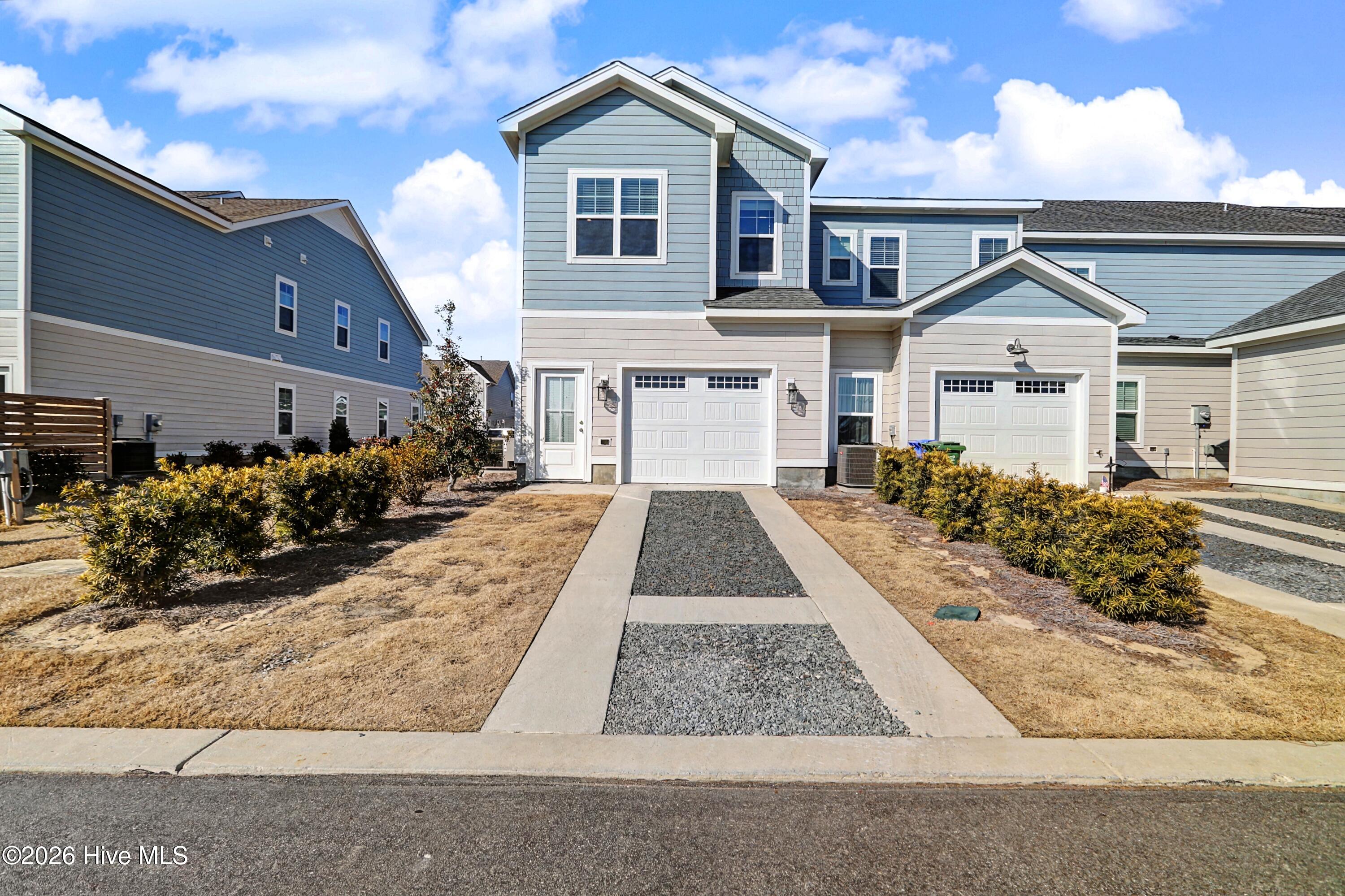 100553259 | Photo 41