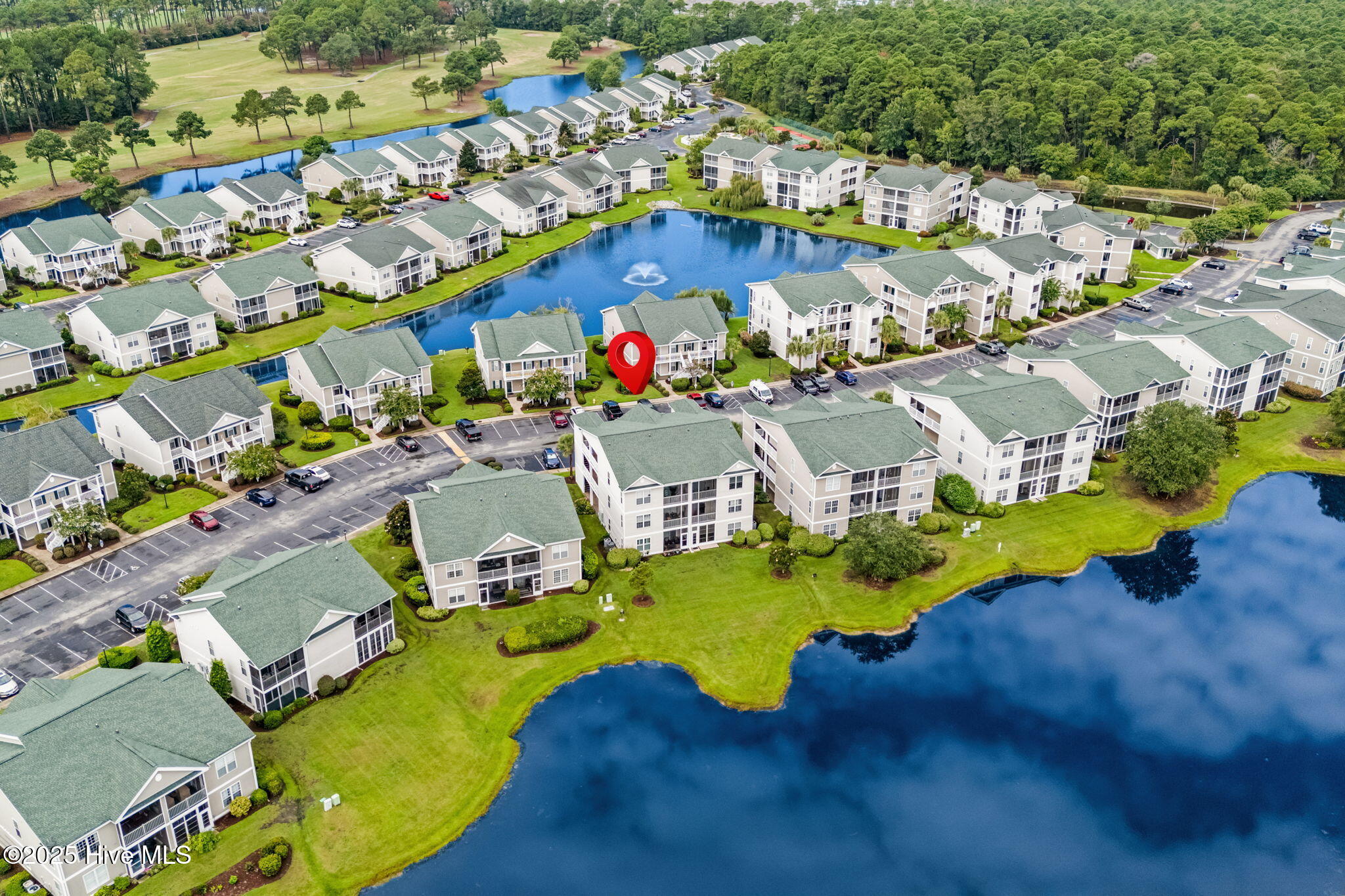 100524057 | Photo 32