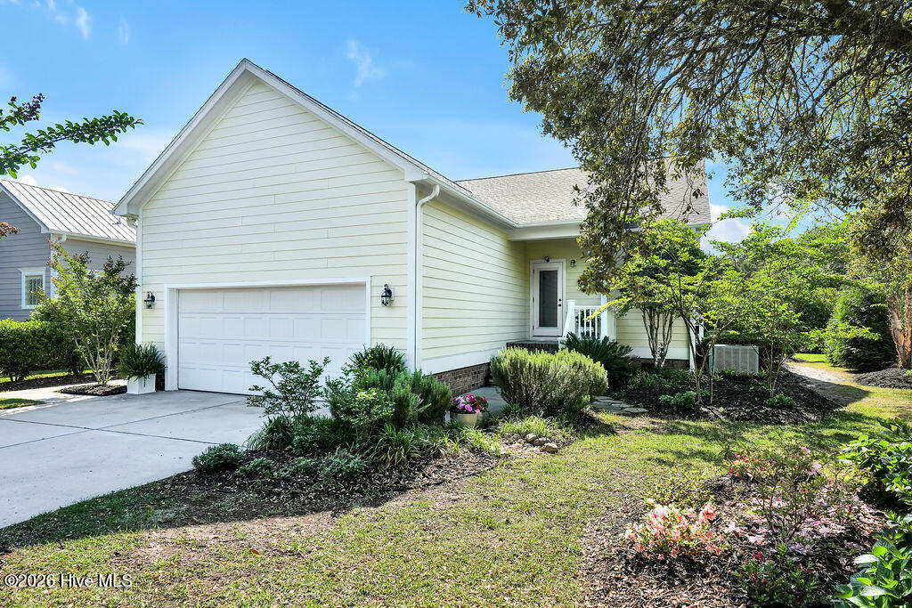 100570520 | Photo 25