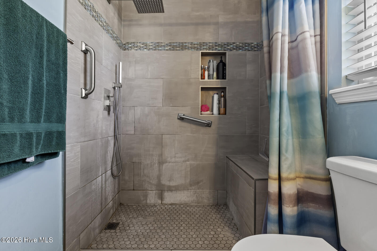 100560004 | Photo 22