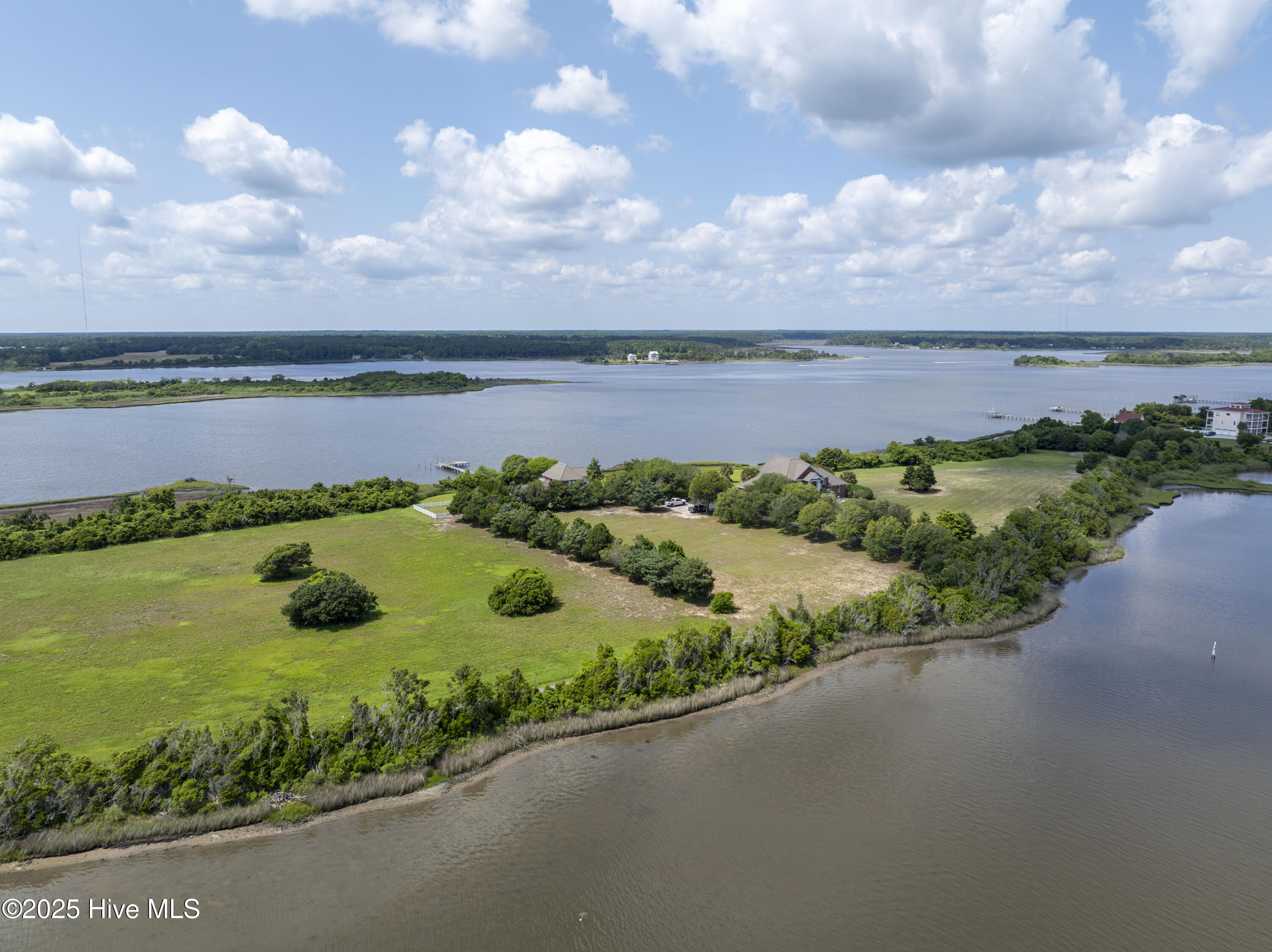 100512986 | Photo 82