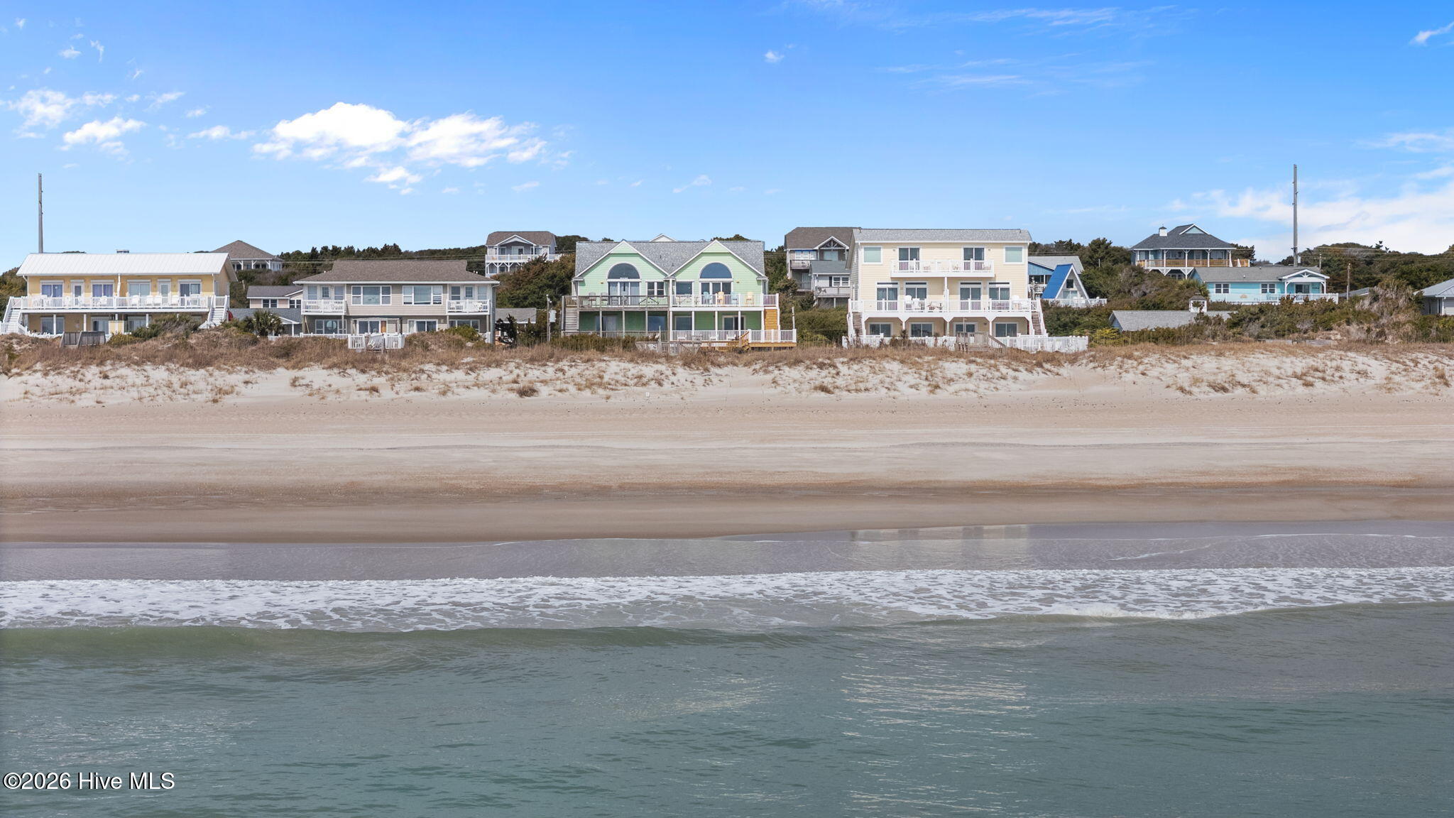 100563805 | Photo 28