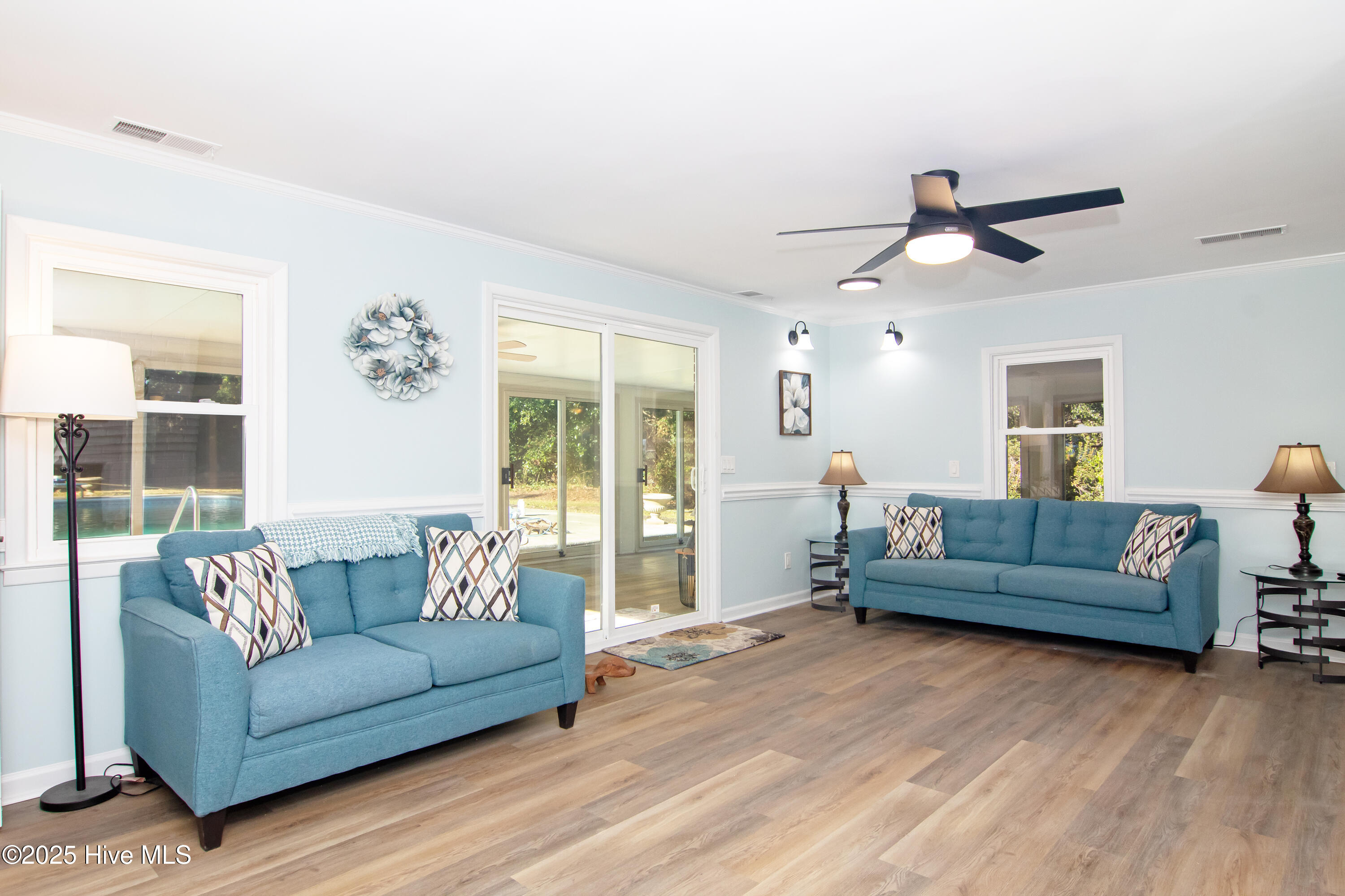 100545586 | Photo 20