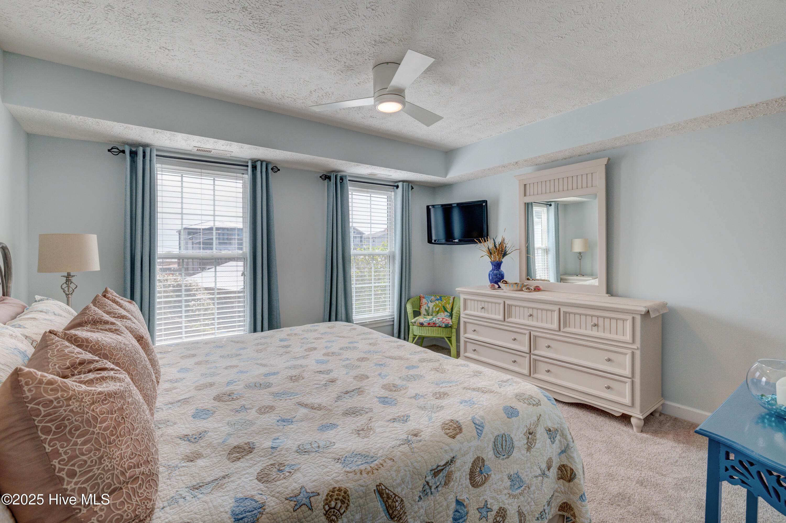 100498855 | Photo 19