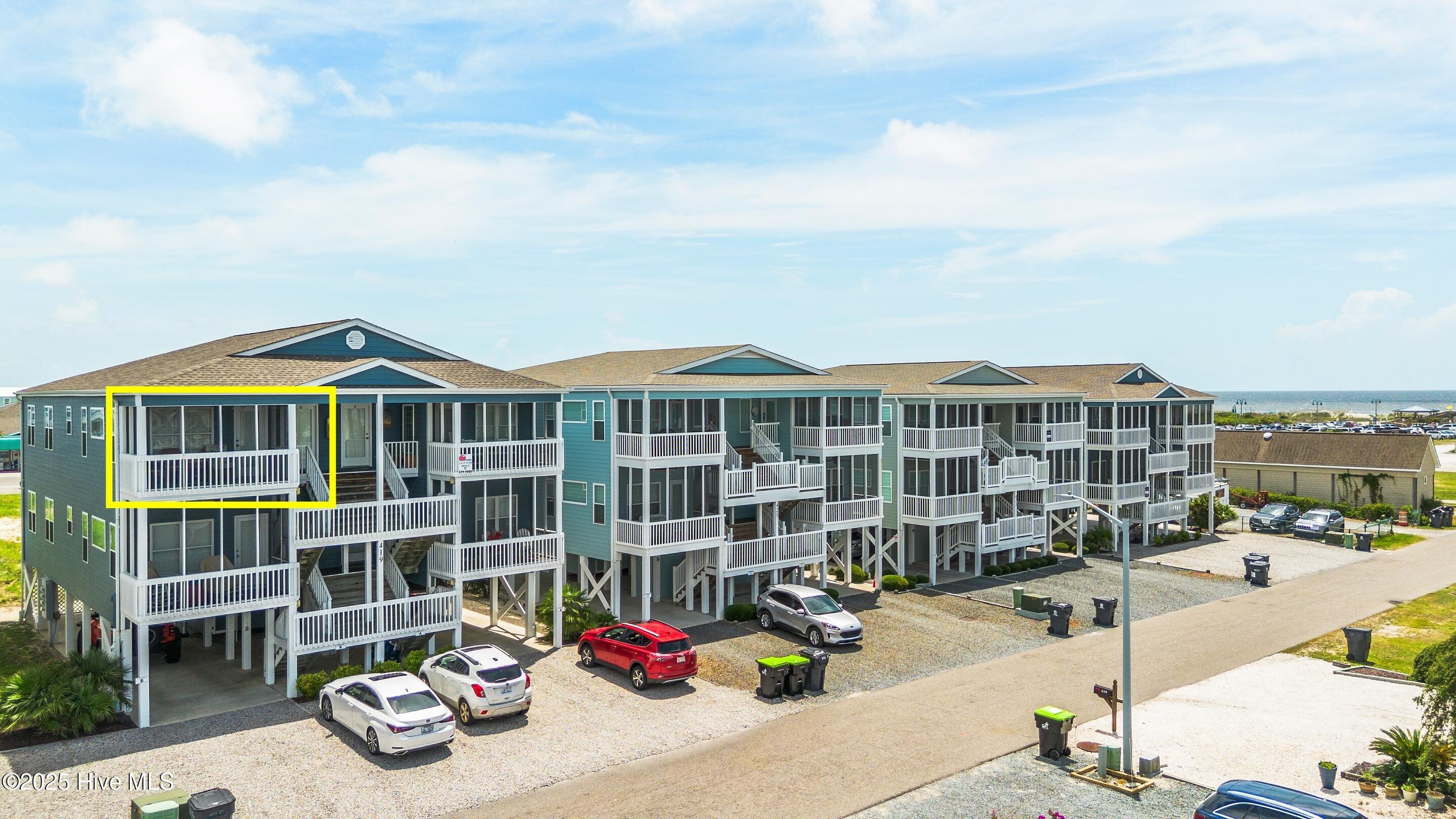 100521733 | Photo 36