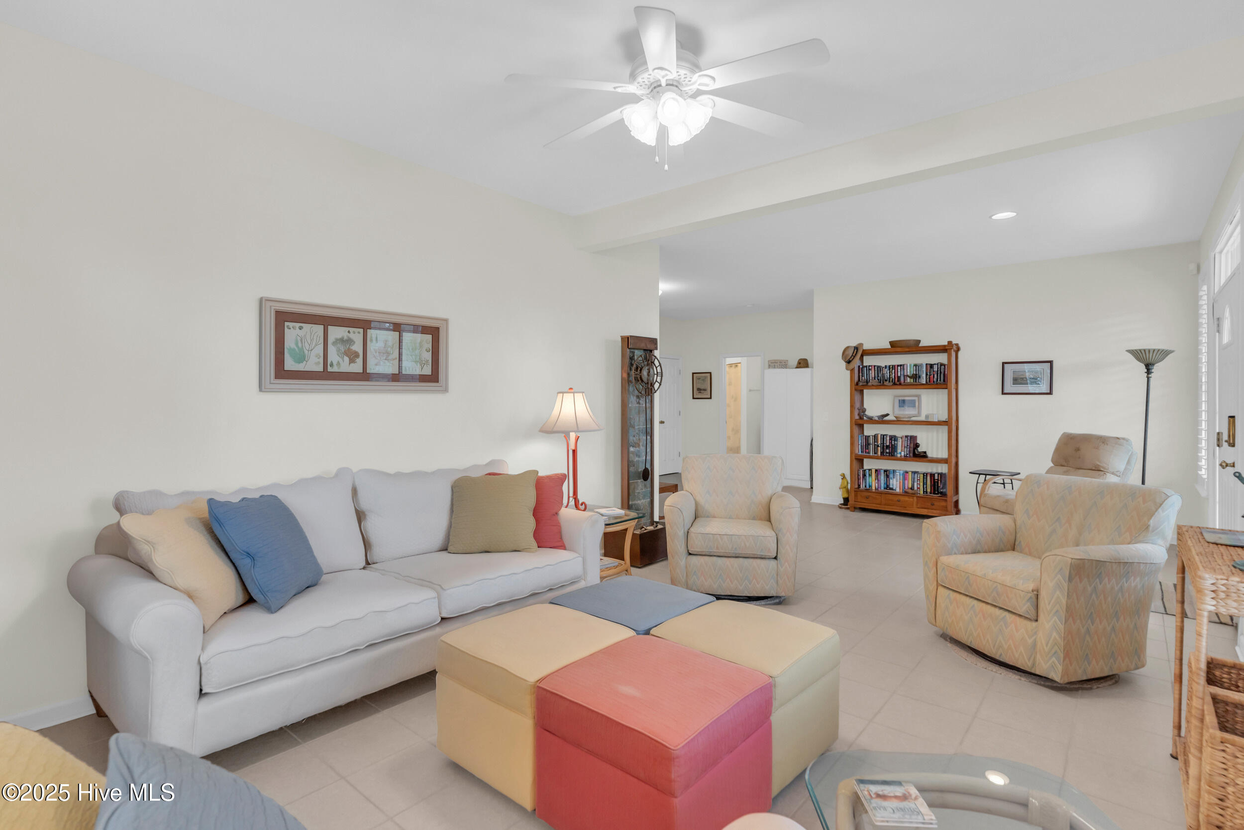 100522612 | Photo 12