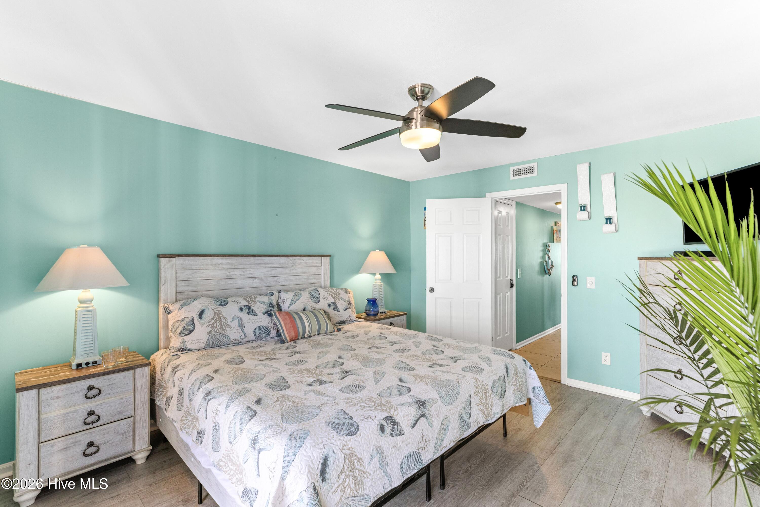 100549239 | Photo 19