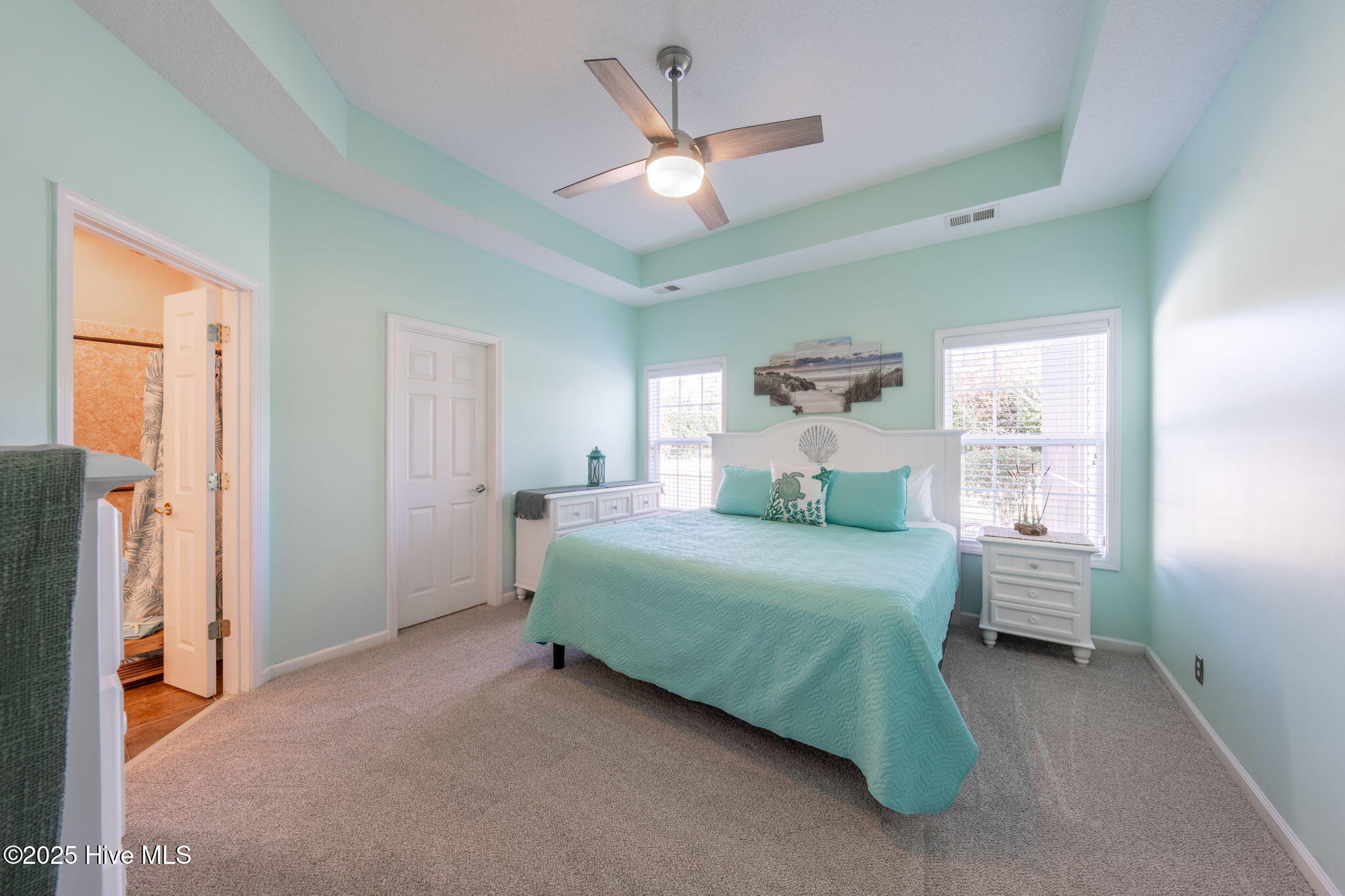 100528554 | Photo 19