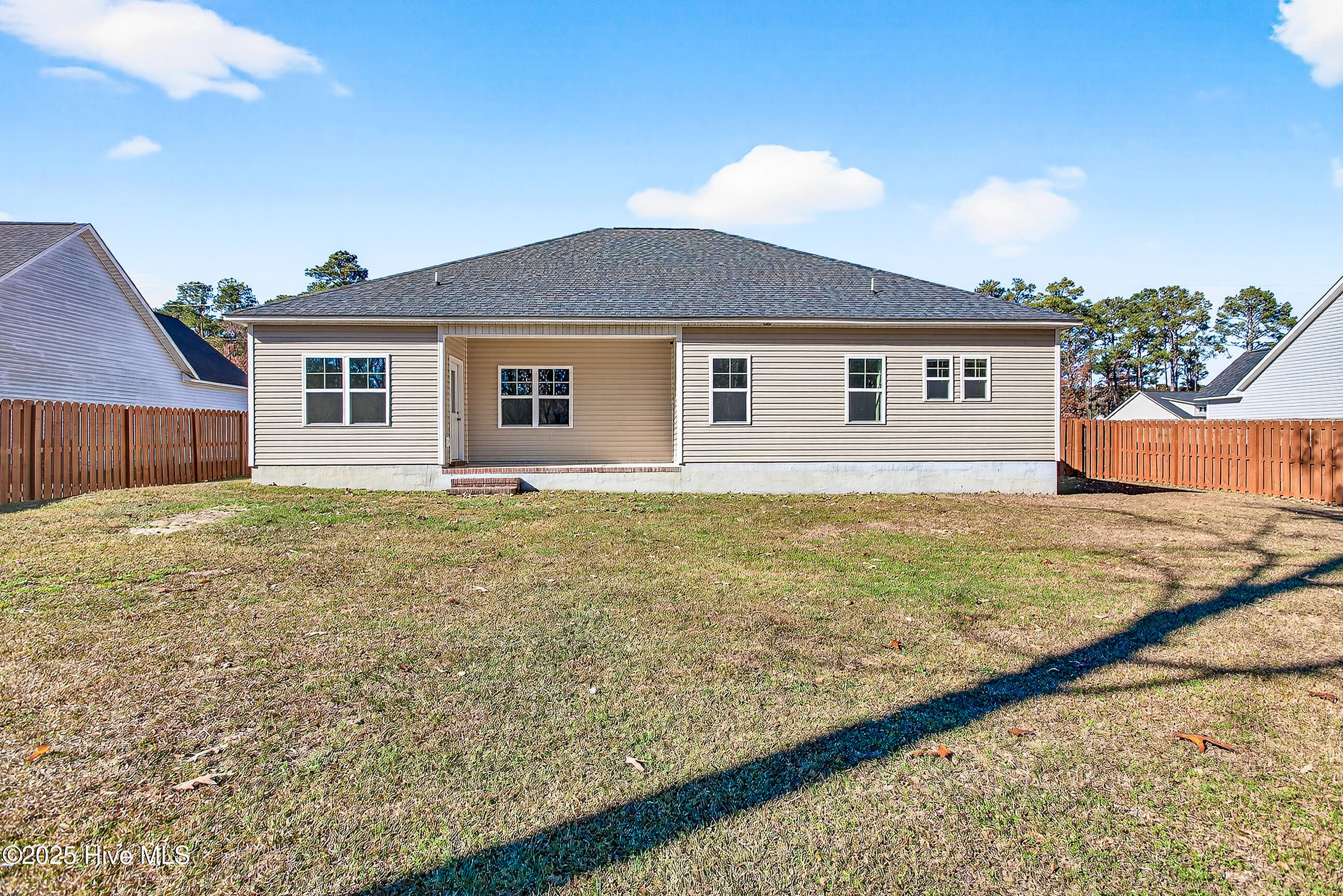 100543581 | Photo 28