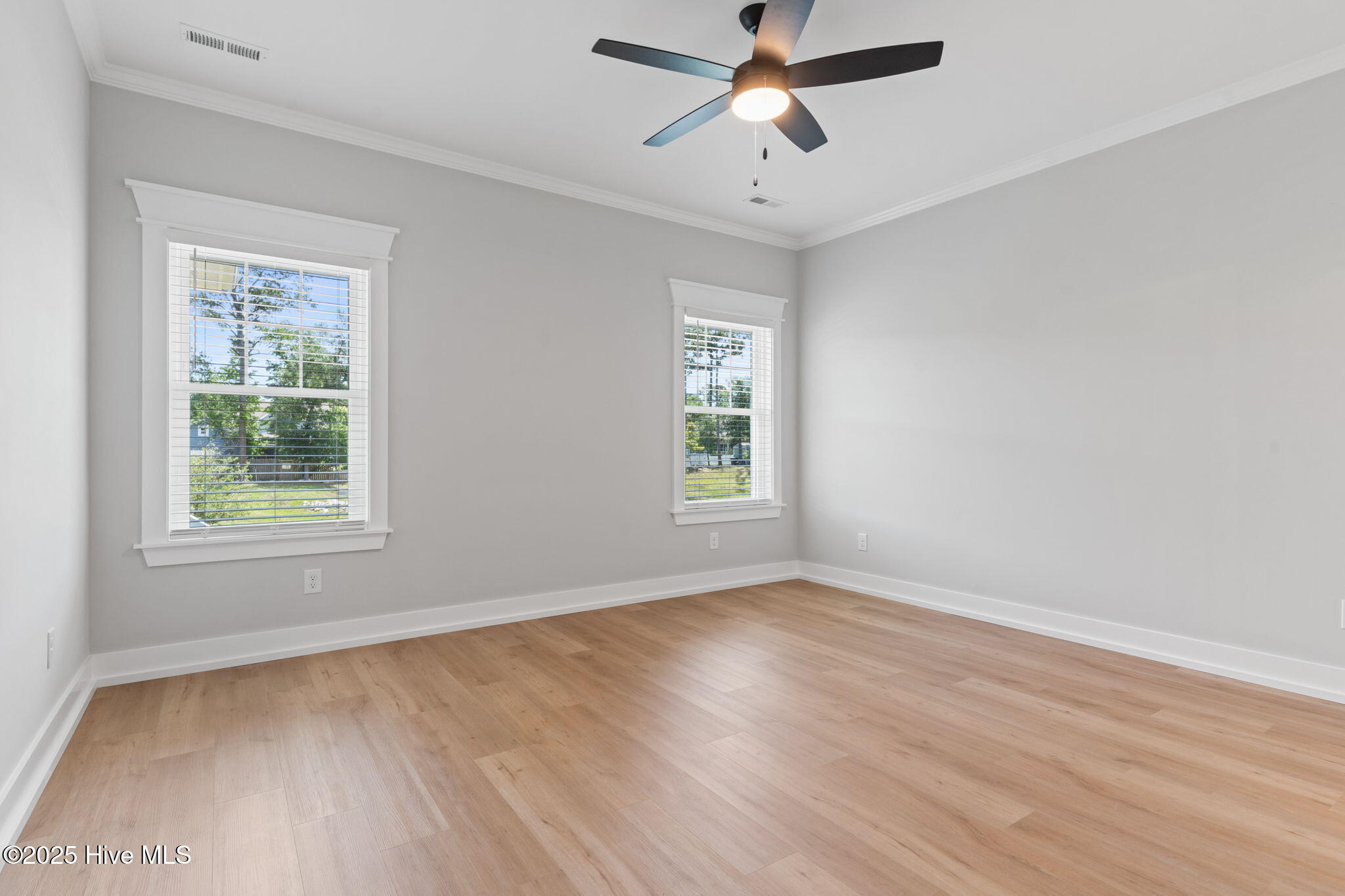 100479579 | Photo 15