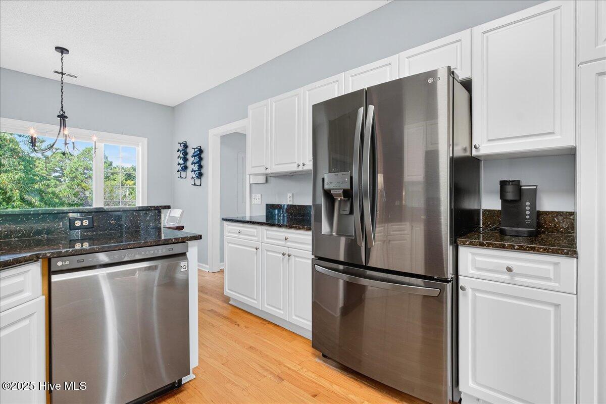 100561885 | Photo 27