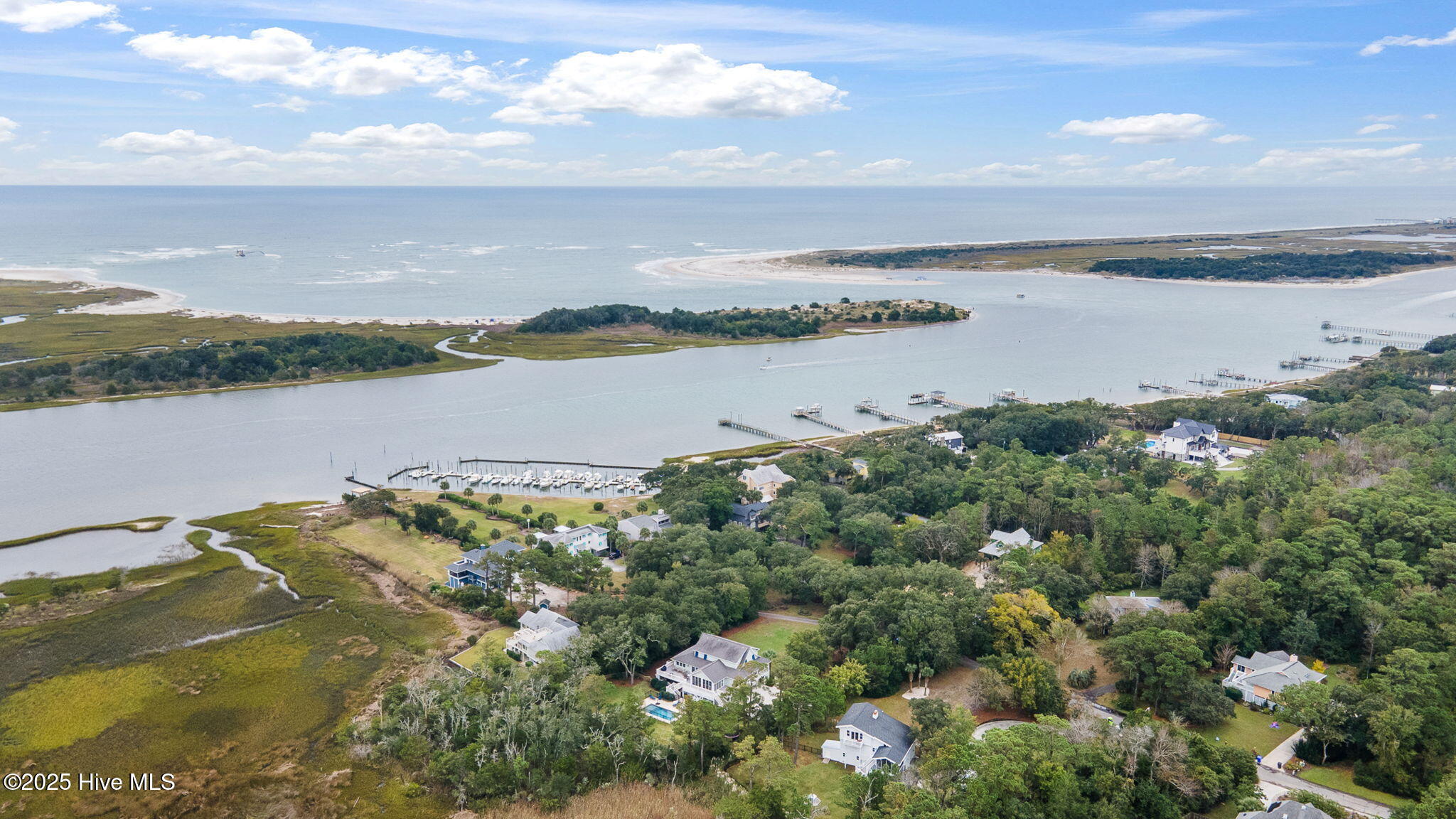 100548245 | Photo 62