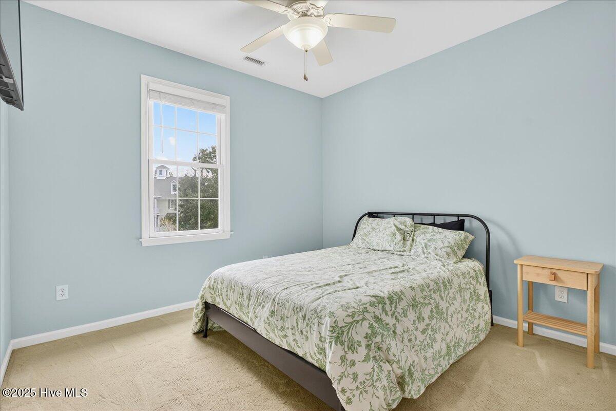 100534230 | Photo 40