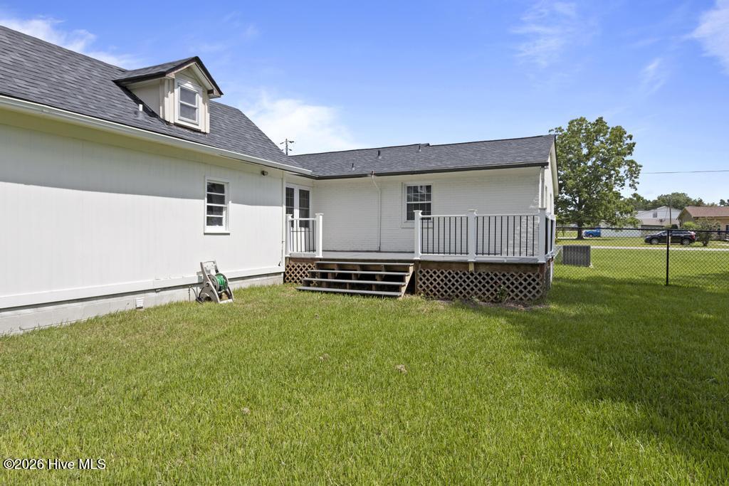 100567608 | Photo 22