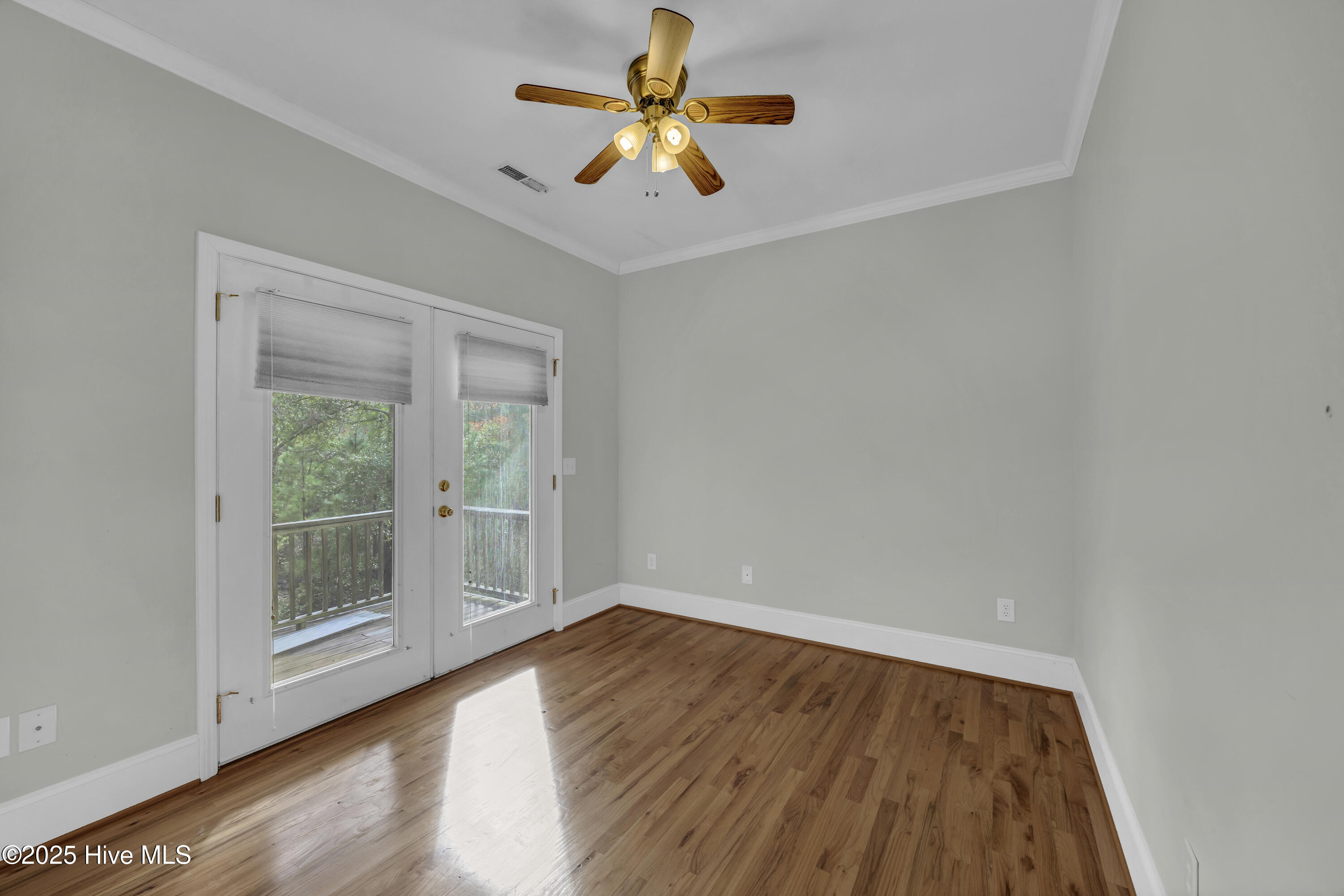 100544493 | Photo 14