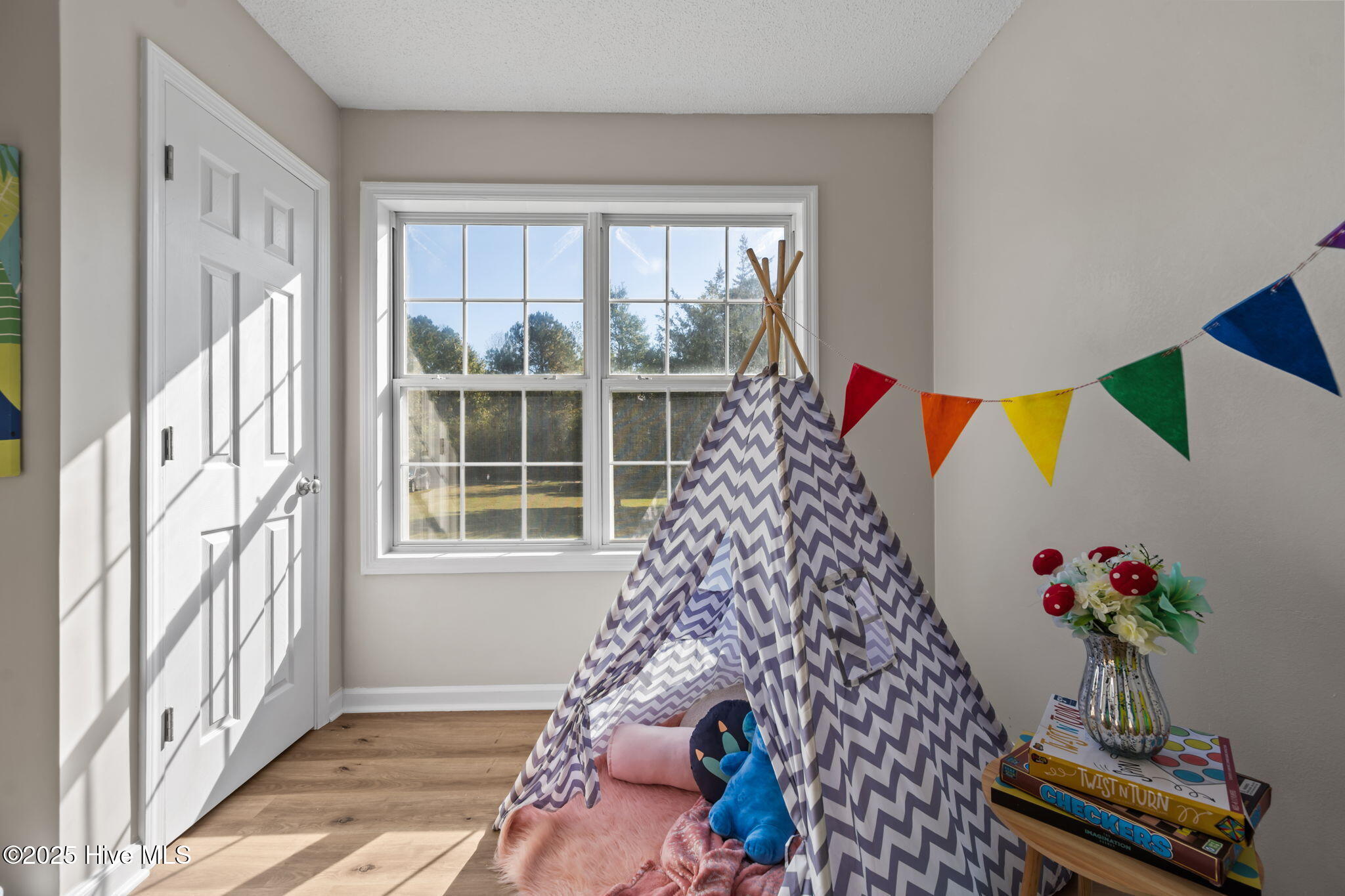 100539166 | Photo 34