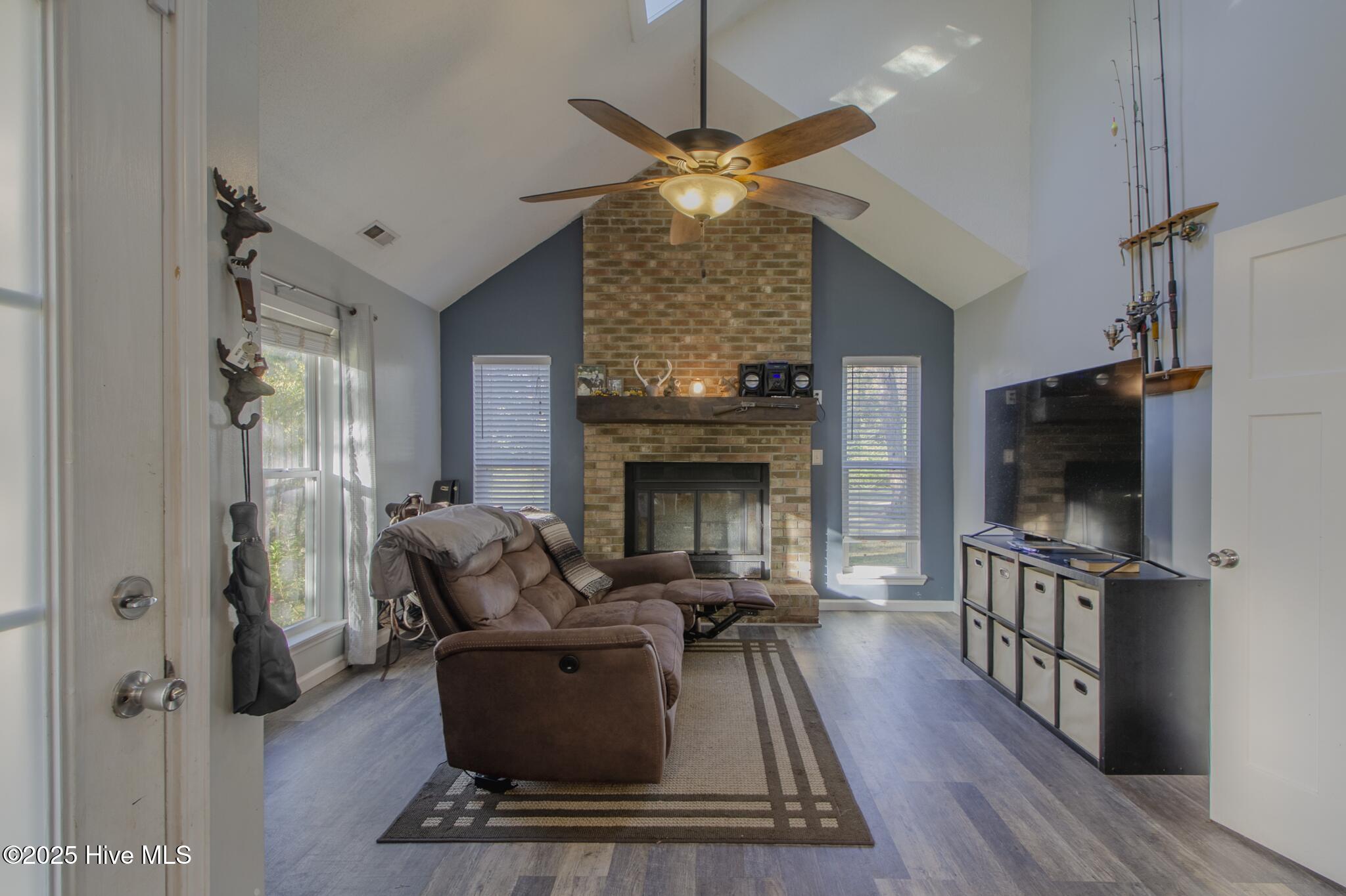 100541041 | Photo 20