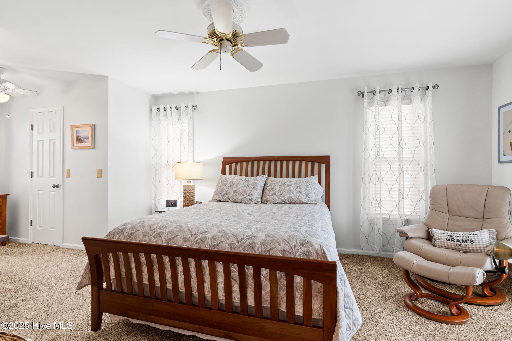 100545689 | Photo 19