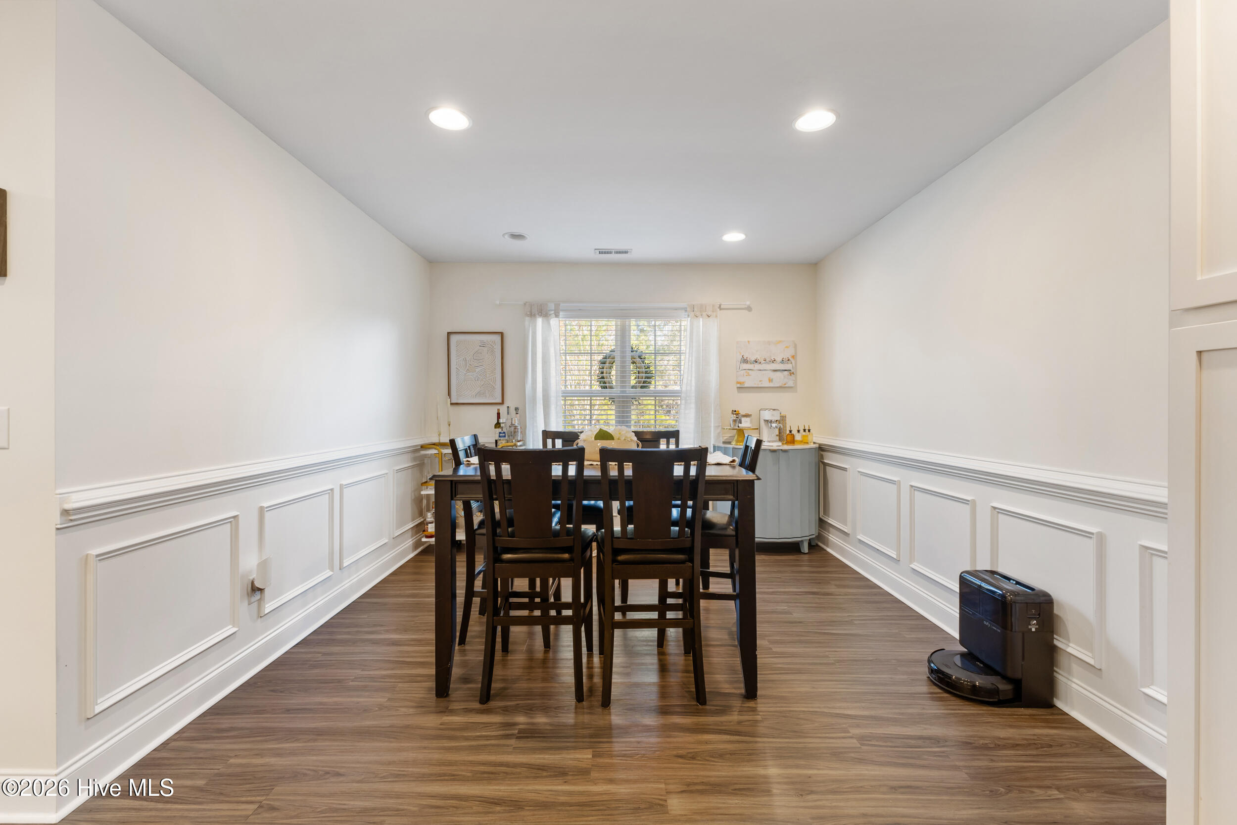 100557086 | Photo 14