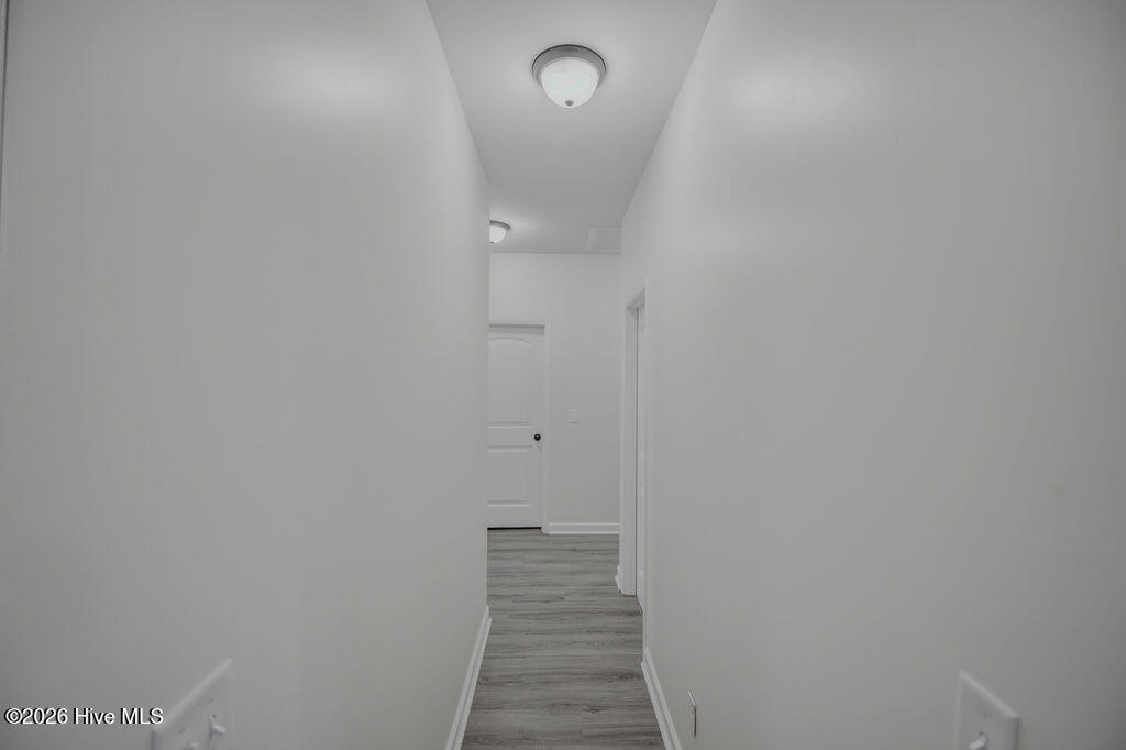 100565679 | Photo 16