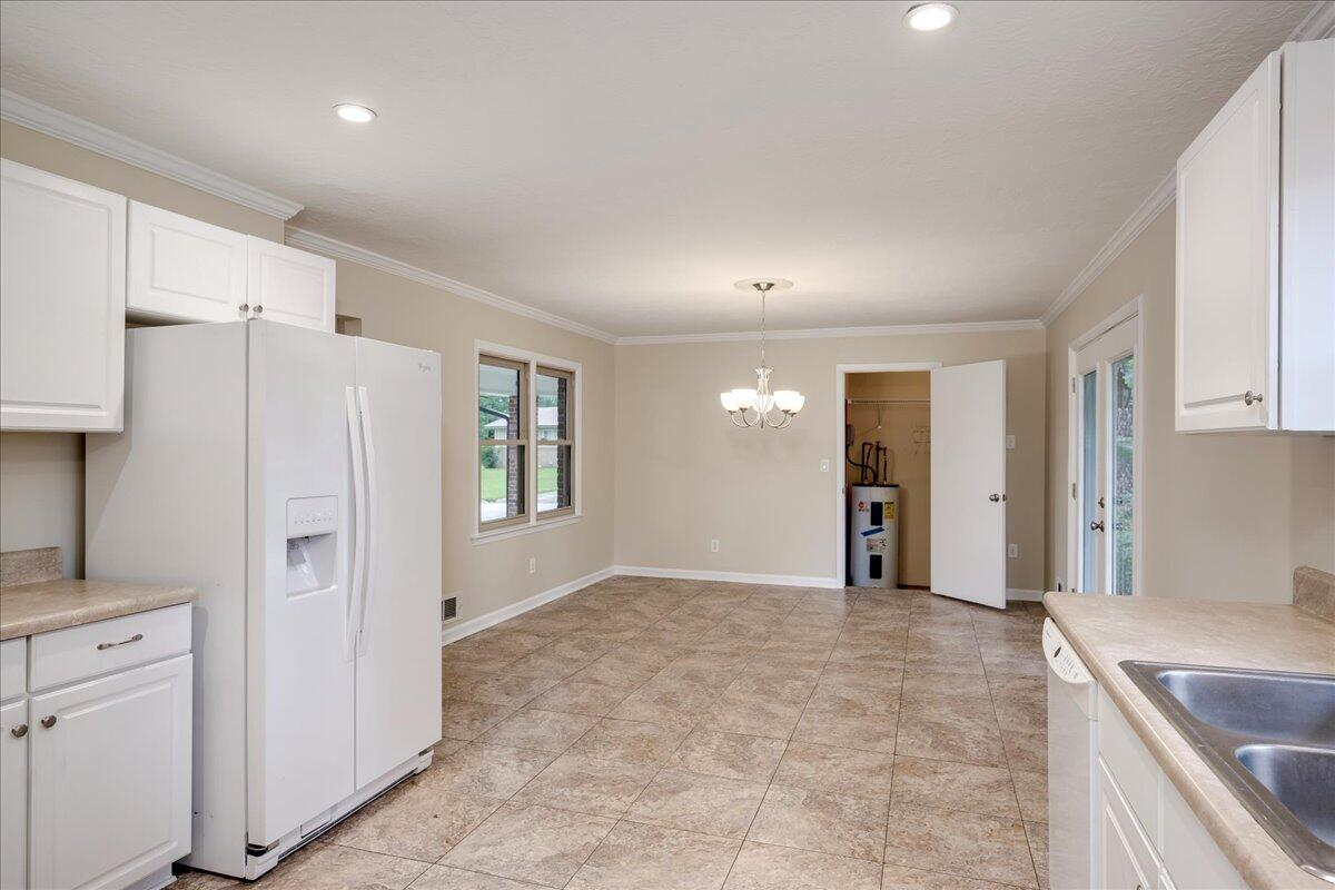 1702 Forest Creek Road