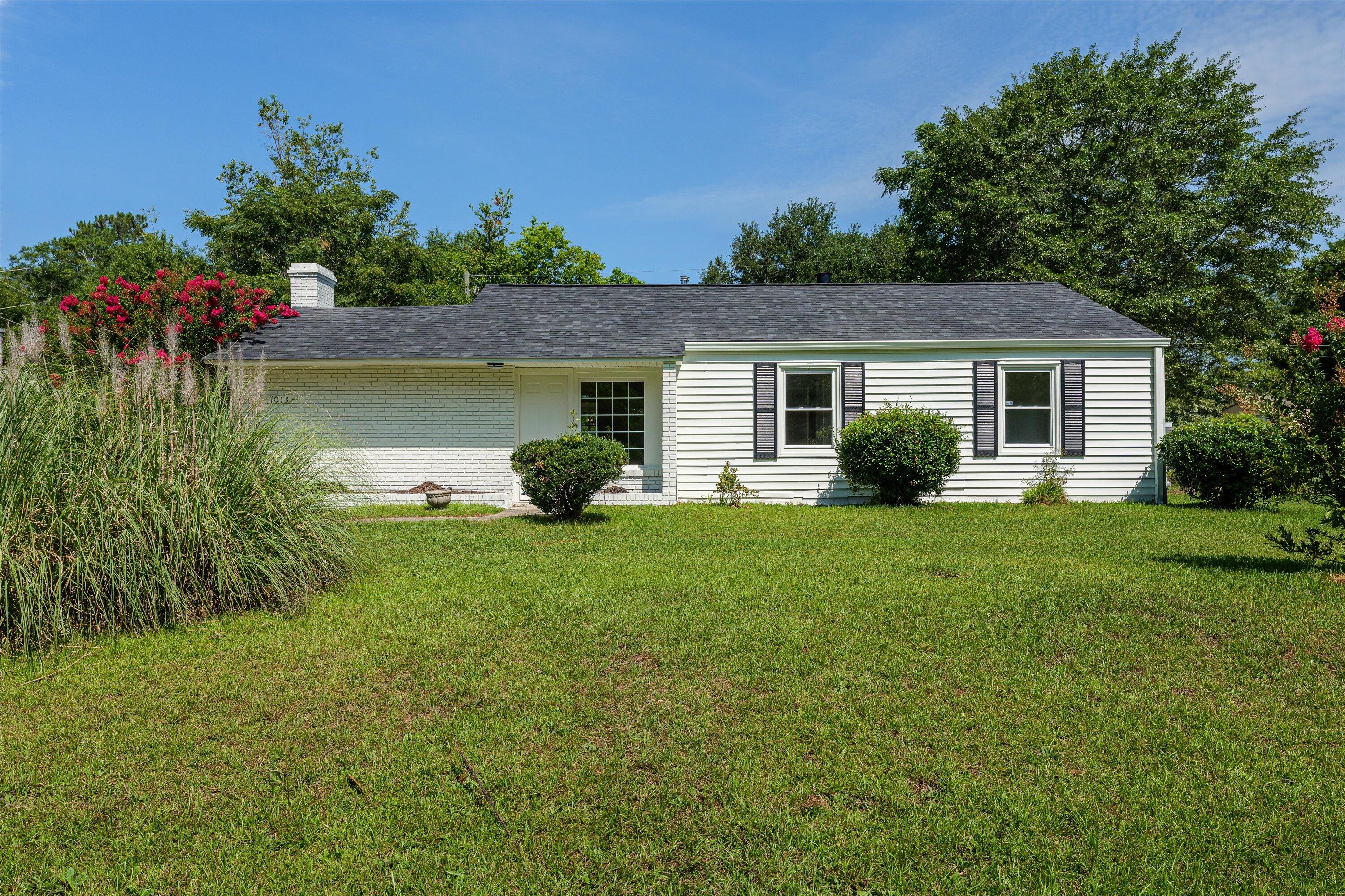 1013 NE Chatfield Street, Aiken, SC 29801 Listing Photo  1