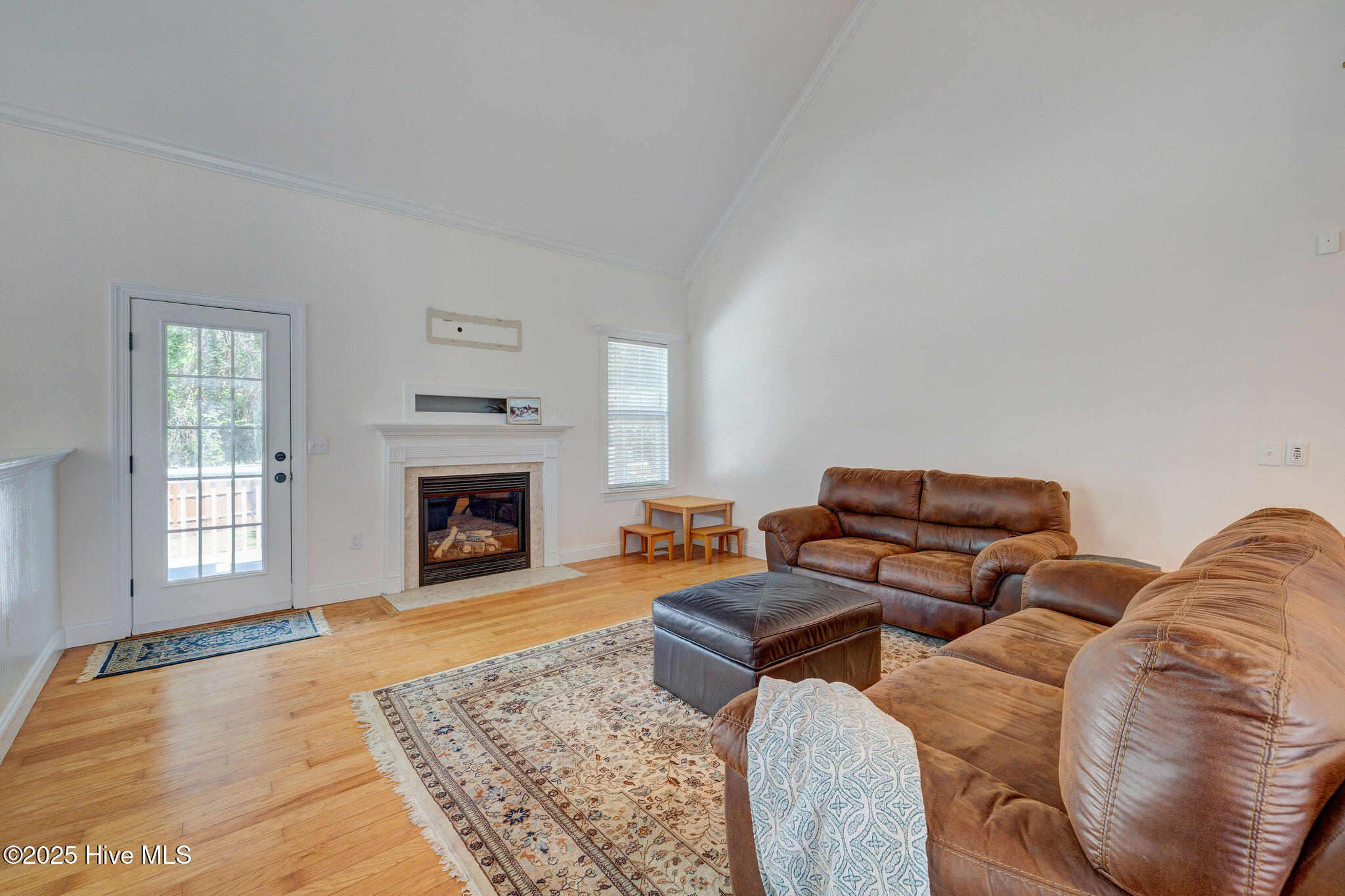 100529617 | Photo 23