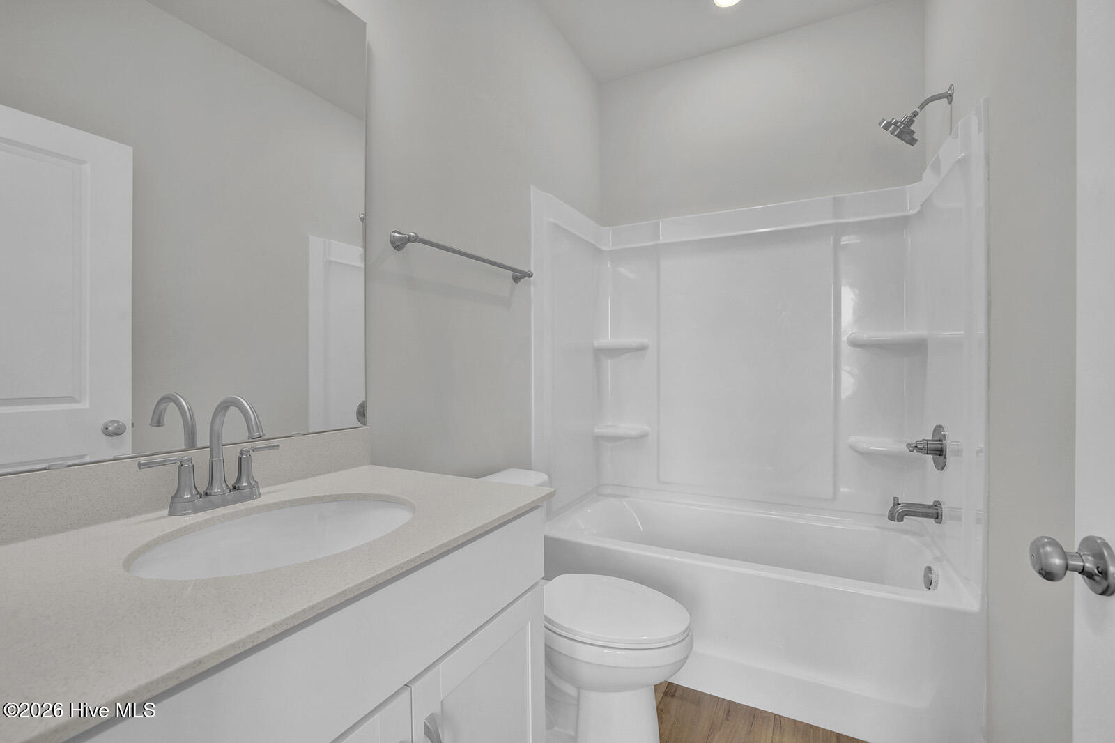 100538172 | Photo 25