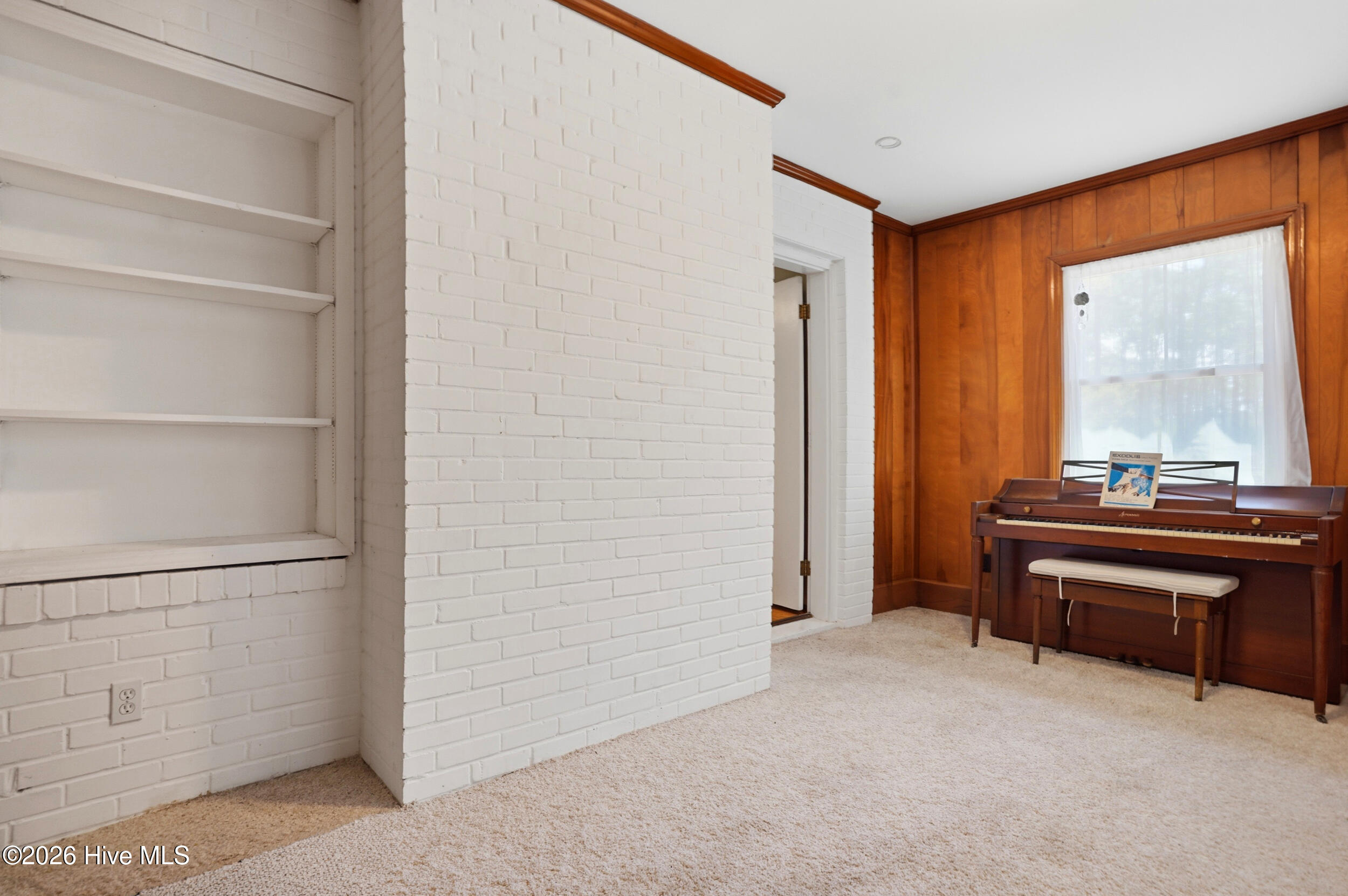 100566091 | Photo 27