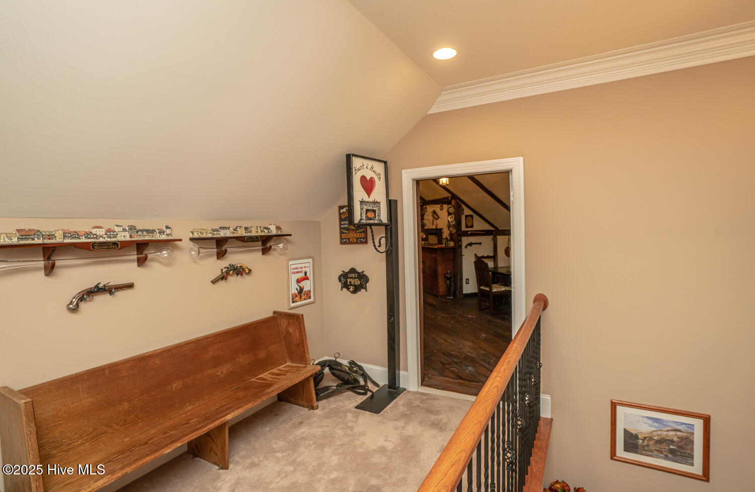 100534571 | Photo 79