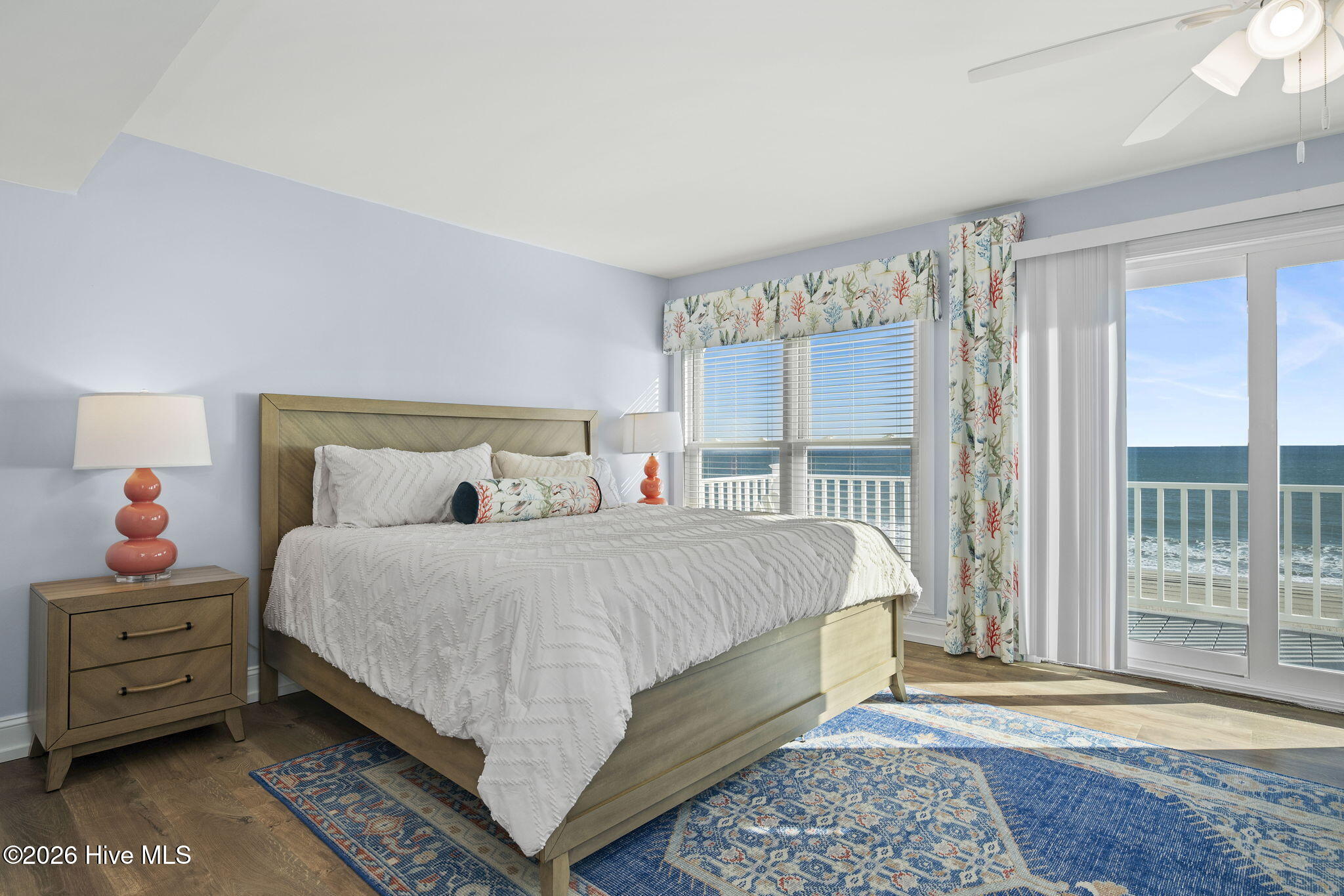 100552942 | Photo 36