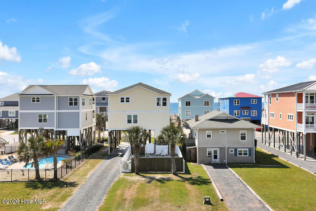 100564206 | Photo 45