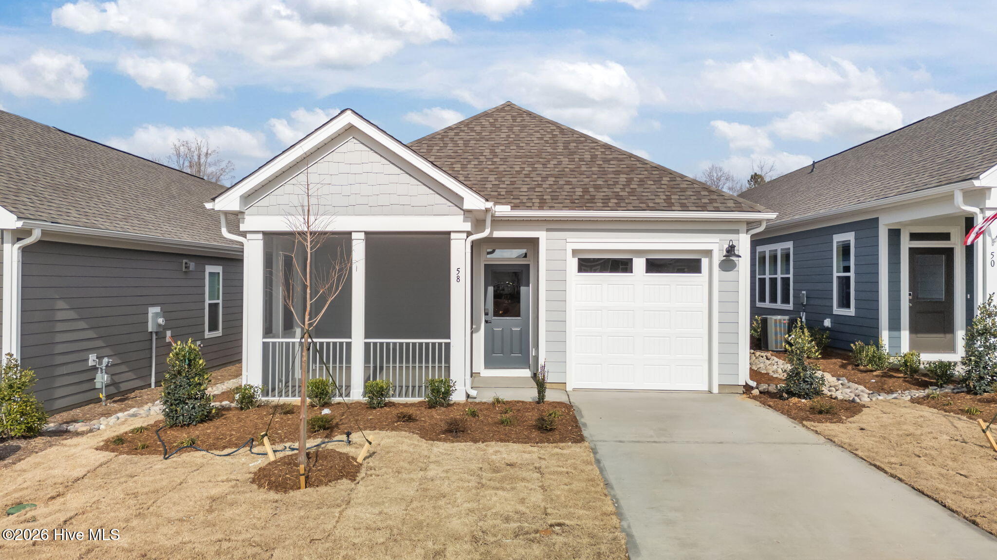 100536001 | Photo 24