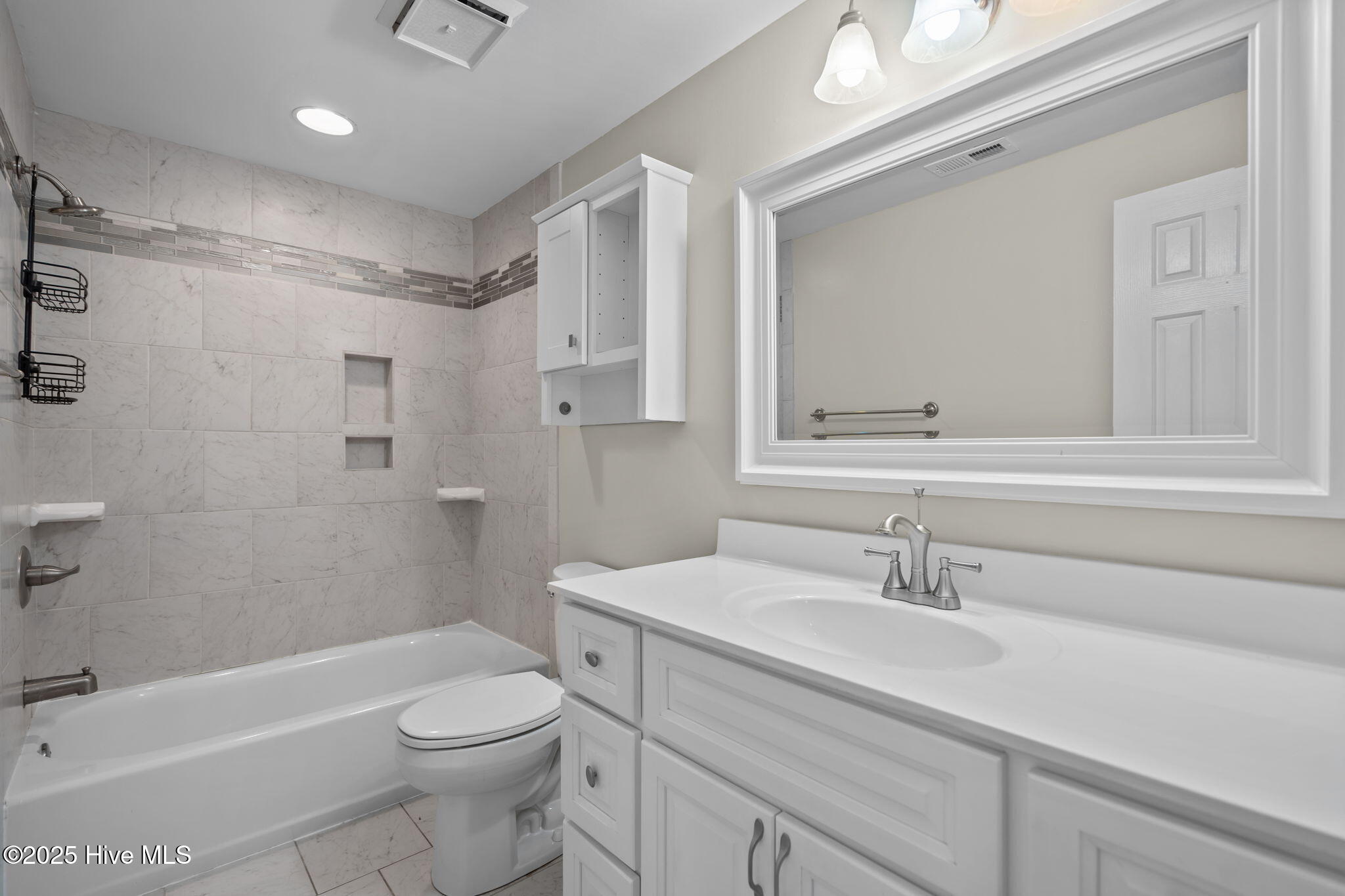 100539656 | Photo 22