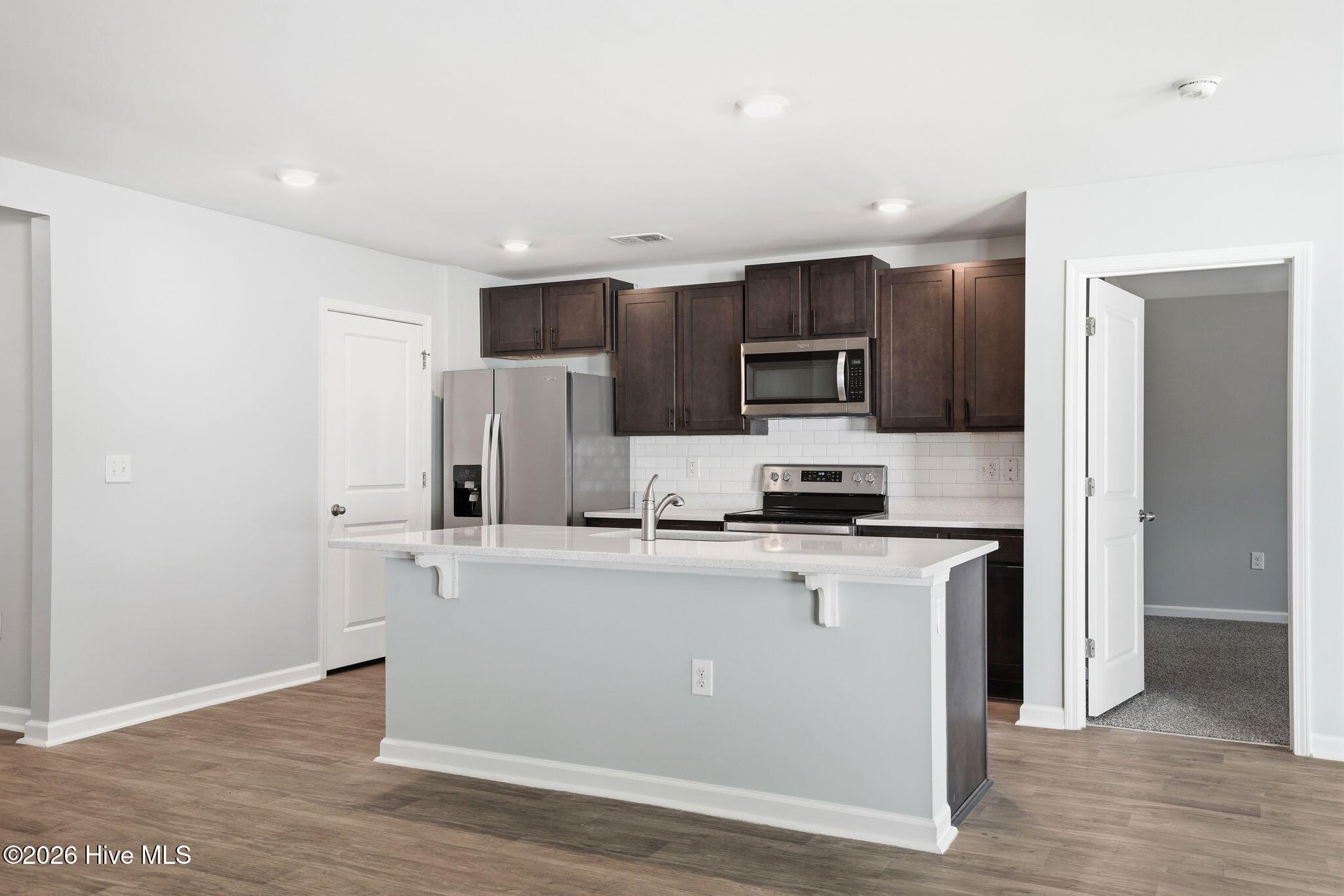 100558624 | Photo 20