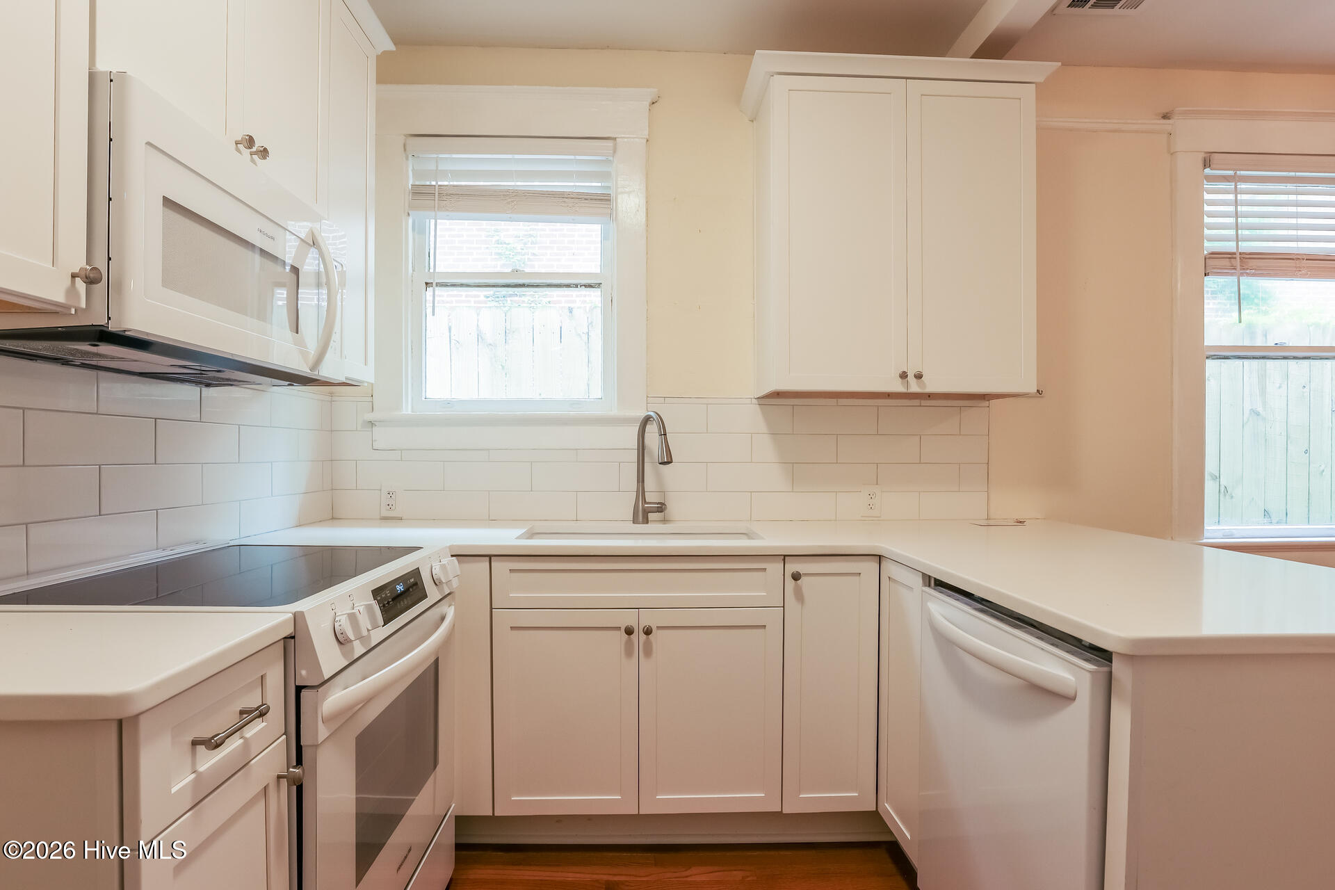 Homes for sale in Savannah, GA | 1231 E 42nd St, Savannah, GA 31404 | MLS# 100574476