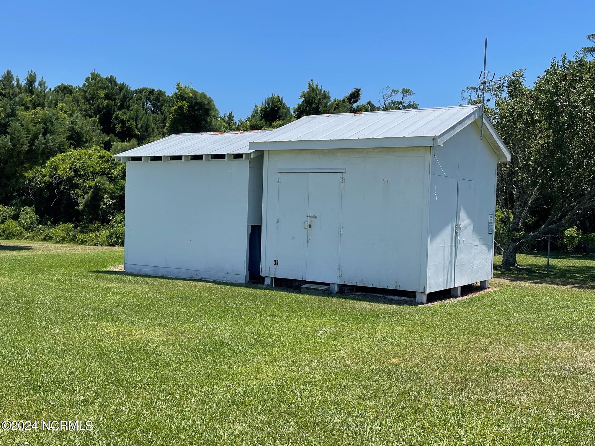 2604 Cedar Island Road,Cedar Island