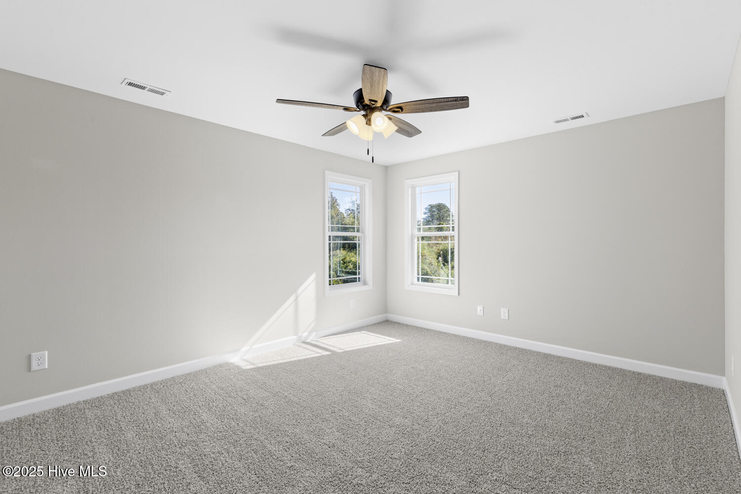 100539623 | Photo 22