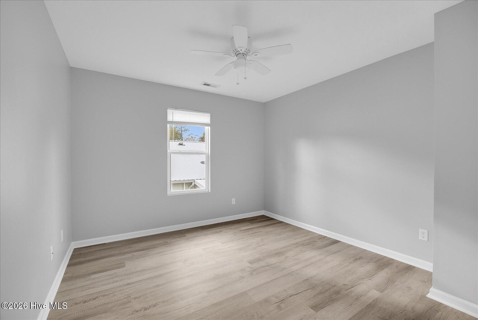 100560546 | Photo 44