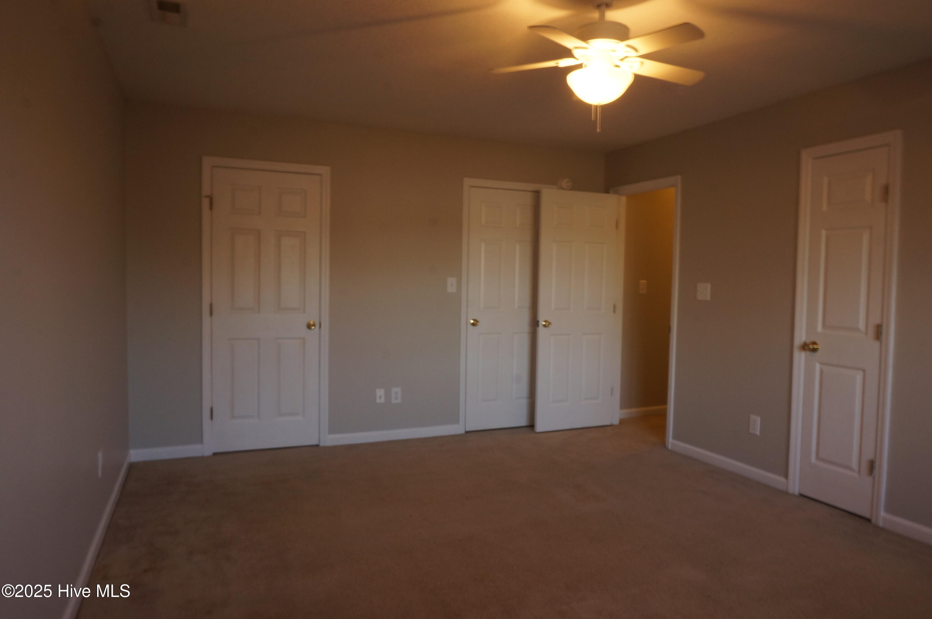 100546004 | Photo 16