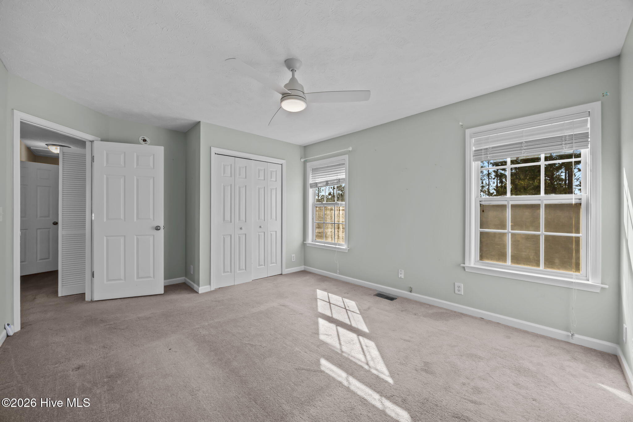 100549557 | Photo 32