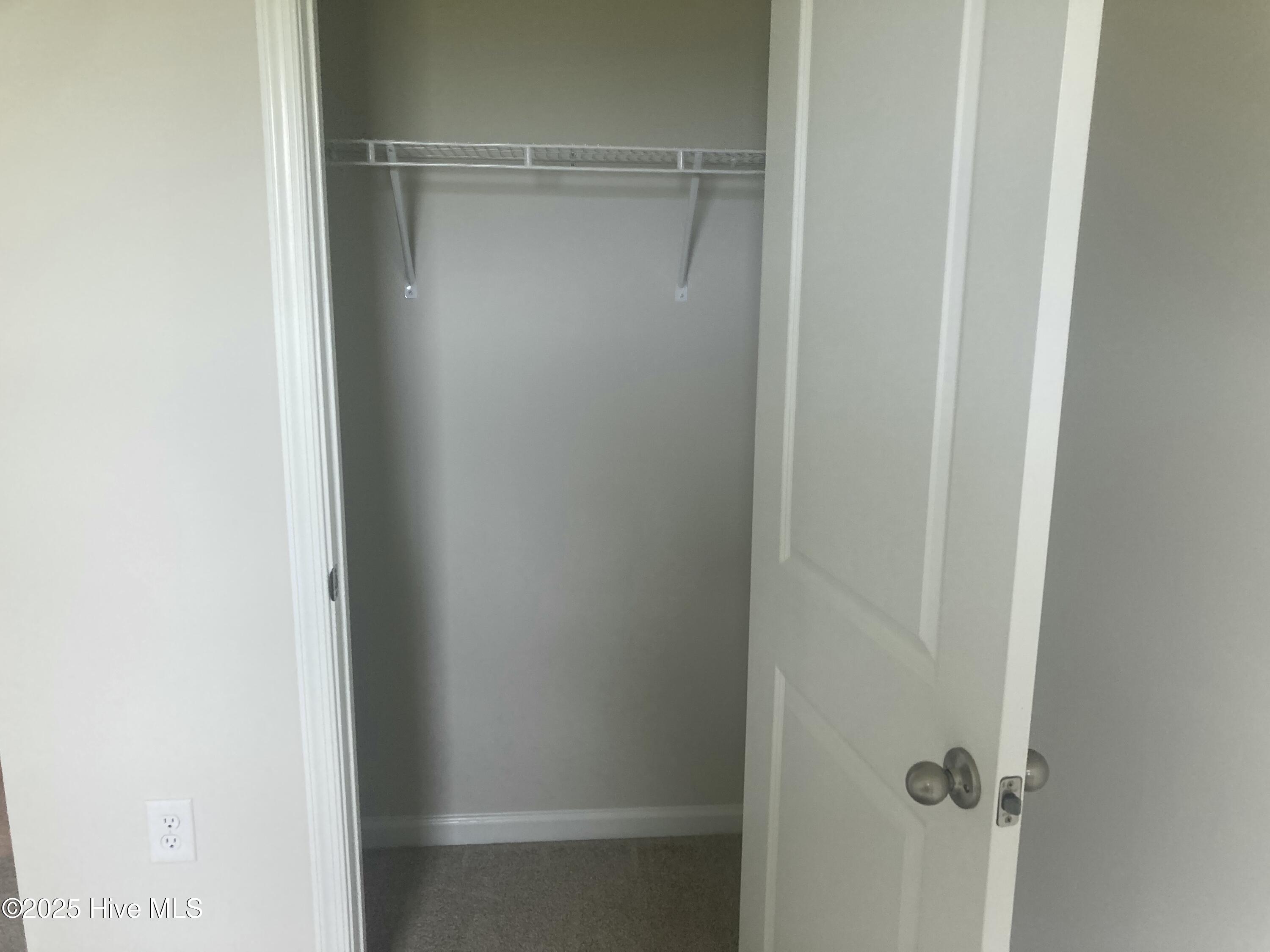 100525774 | Photo 24