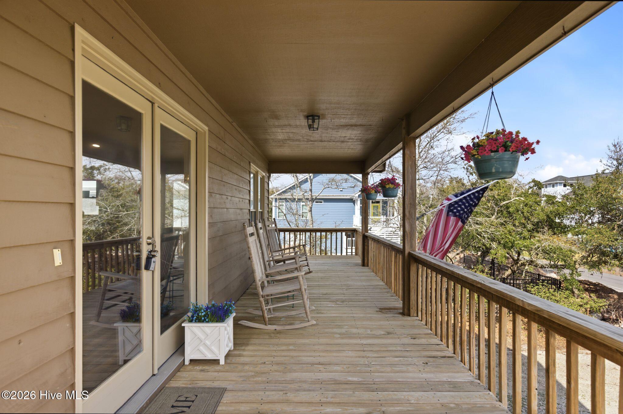 100564018 | Photo 30