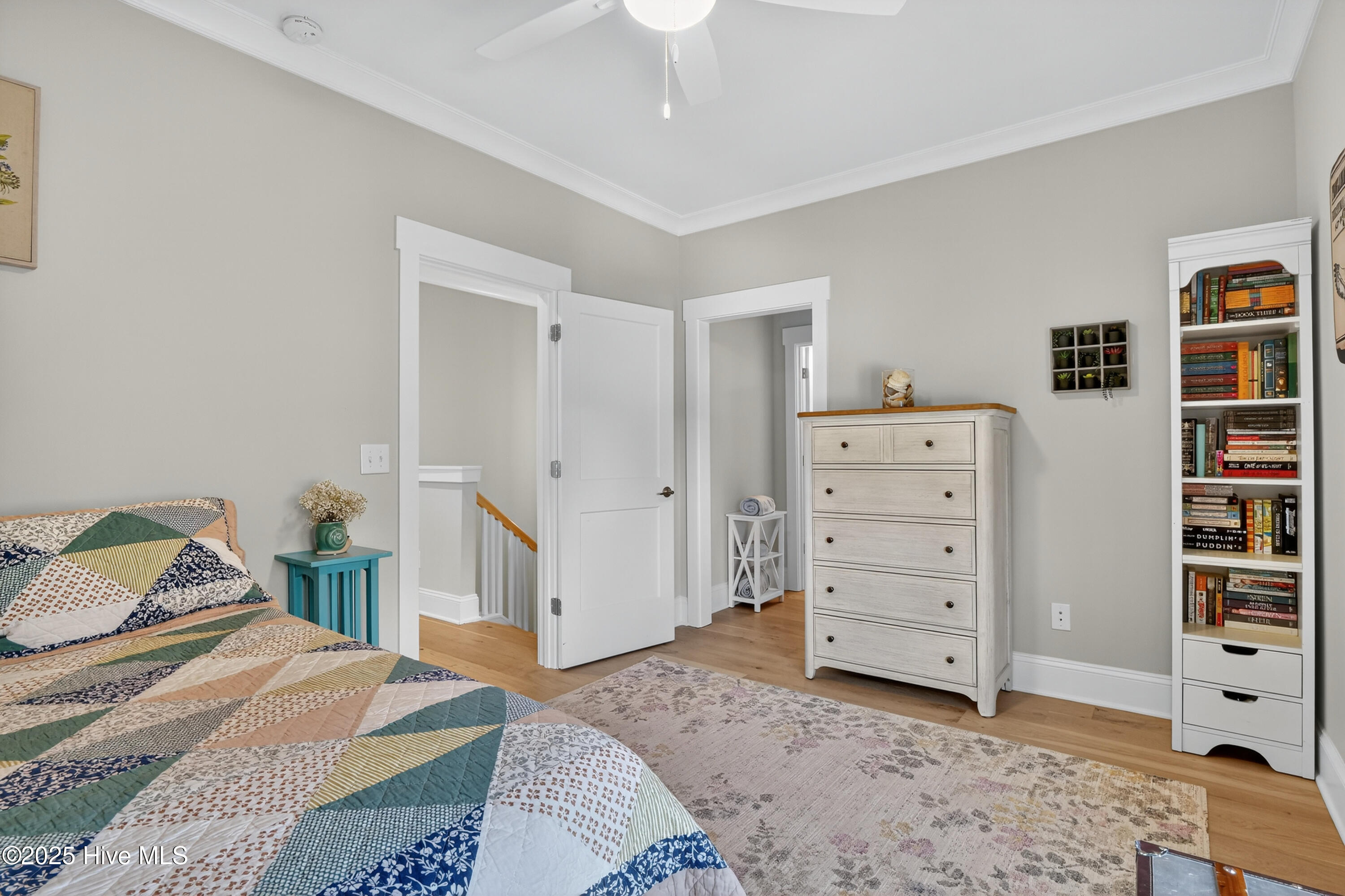 100523935 | Photo 41