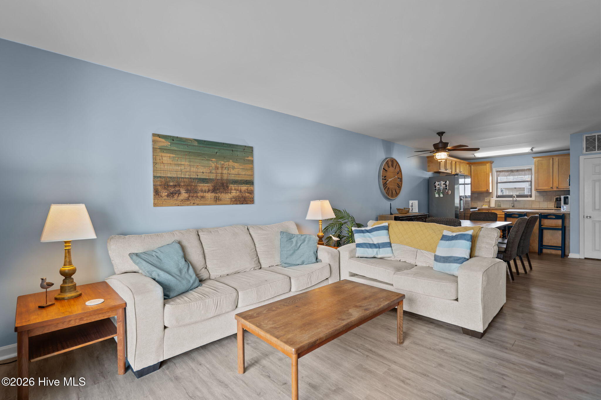 100547244 | Photo 18